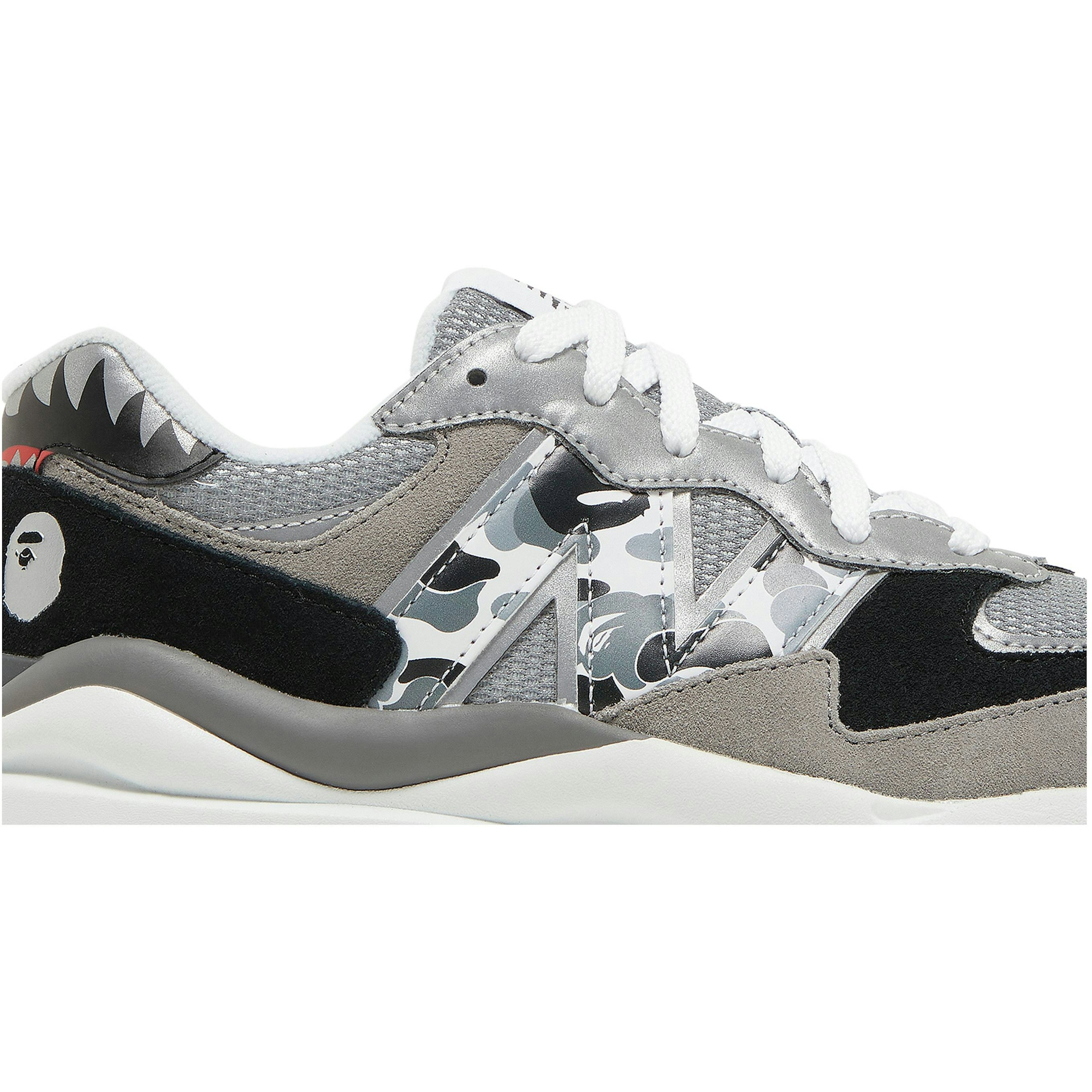 a-bathing-ape-x-new-balance-5740-blackwhitegrey-m5740bap-i5ljt.jpeg