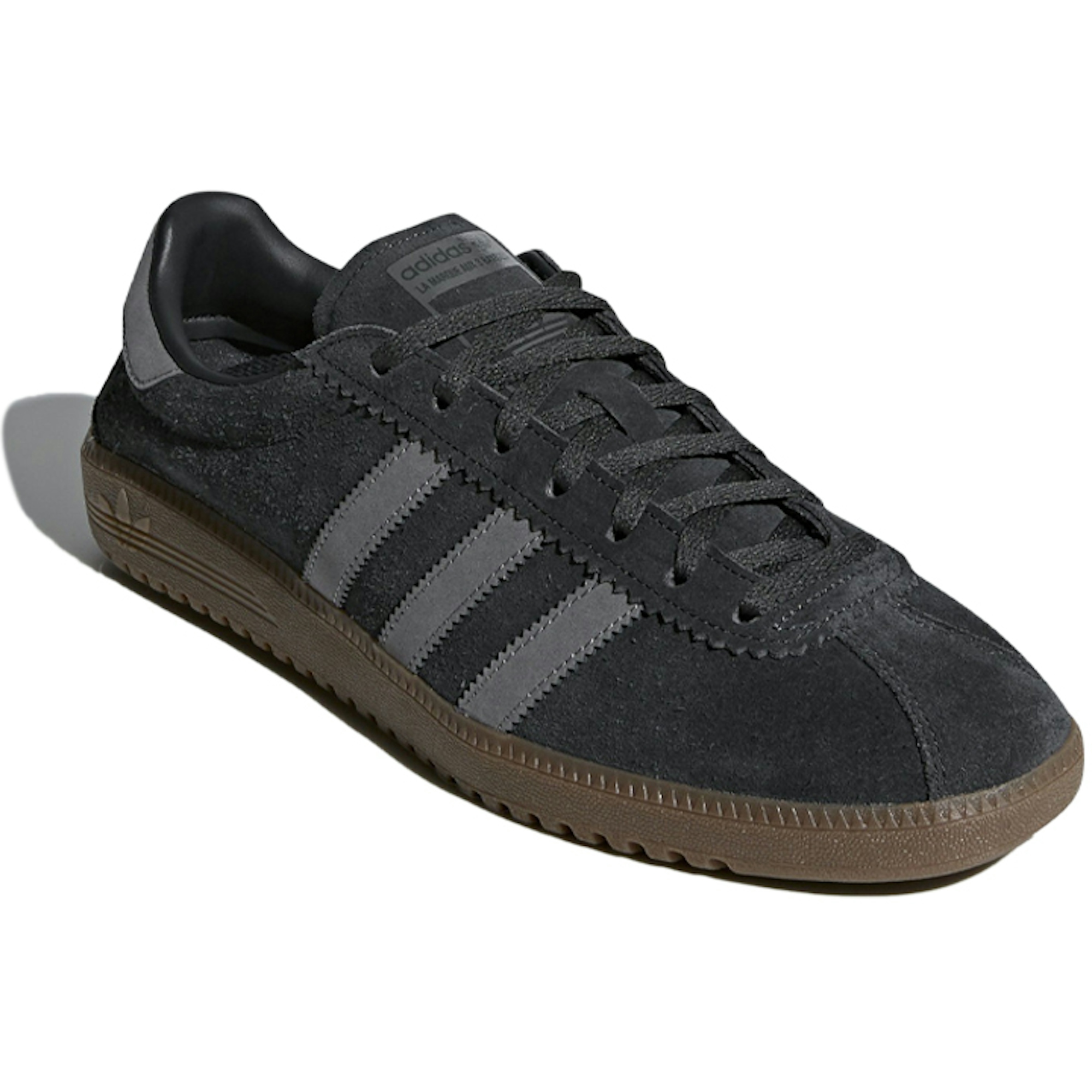 adidas-originals-bermuda-low-black-brown-cq2781-ngvse.jpeg