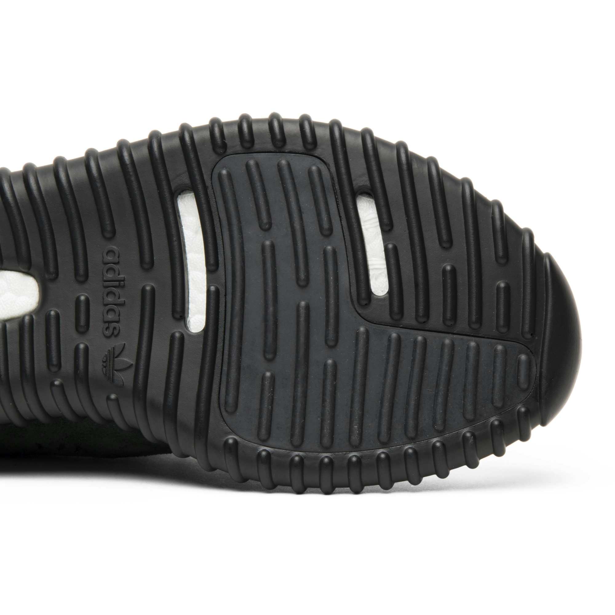 adidas-yeezy-boost-350-pirate-black-2016-bb5350-hdzxz.jpeg
