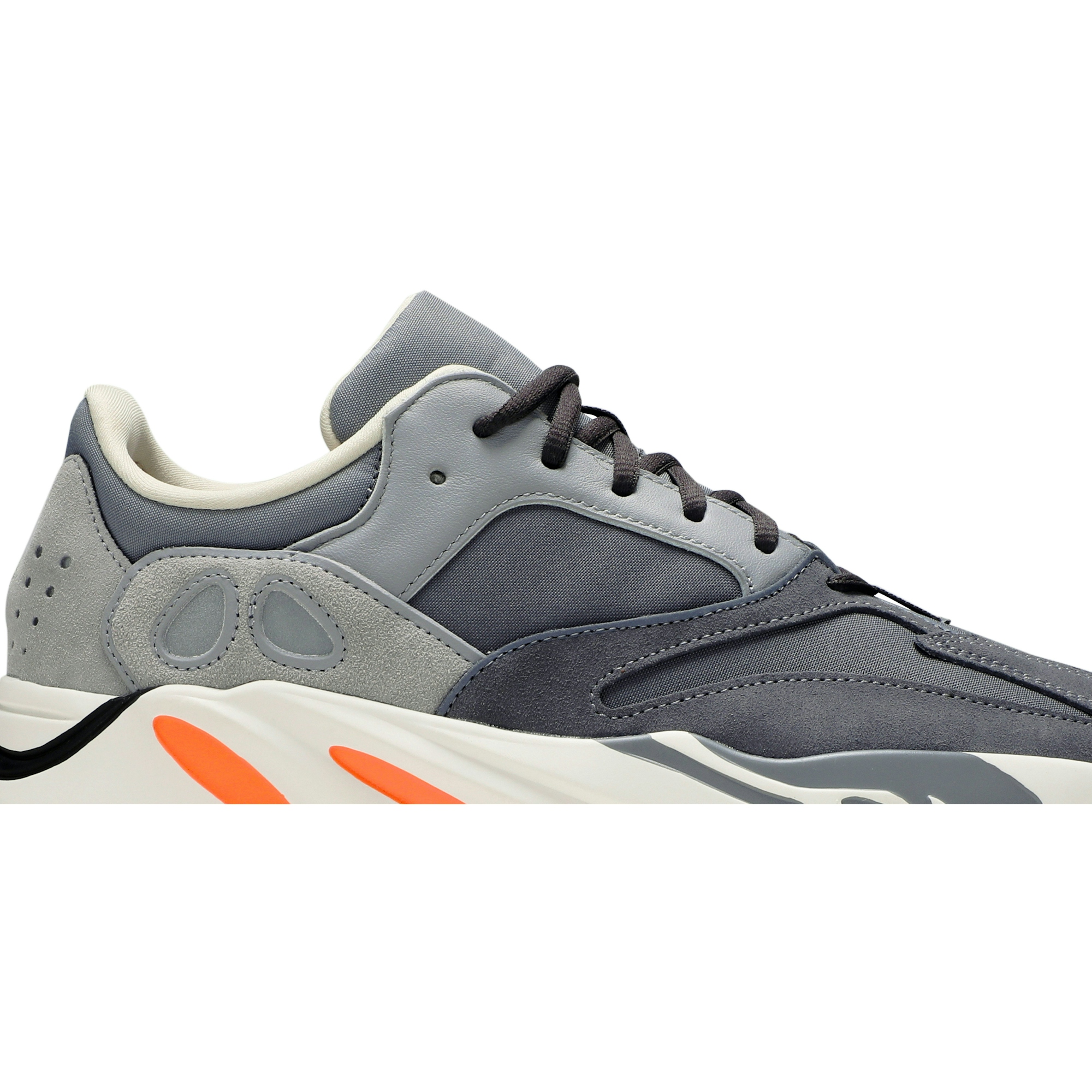 adidas-yeezy-boost-700-magnet-fv9922-nicesnk-we8uv.jpeg