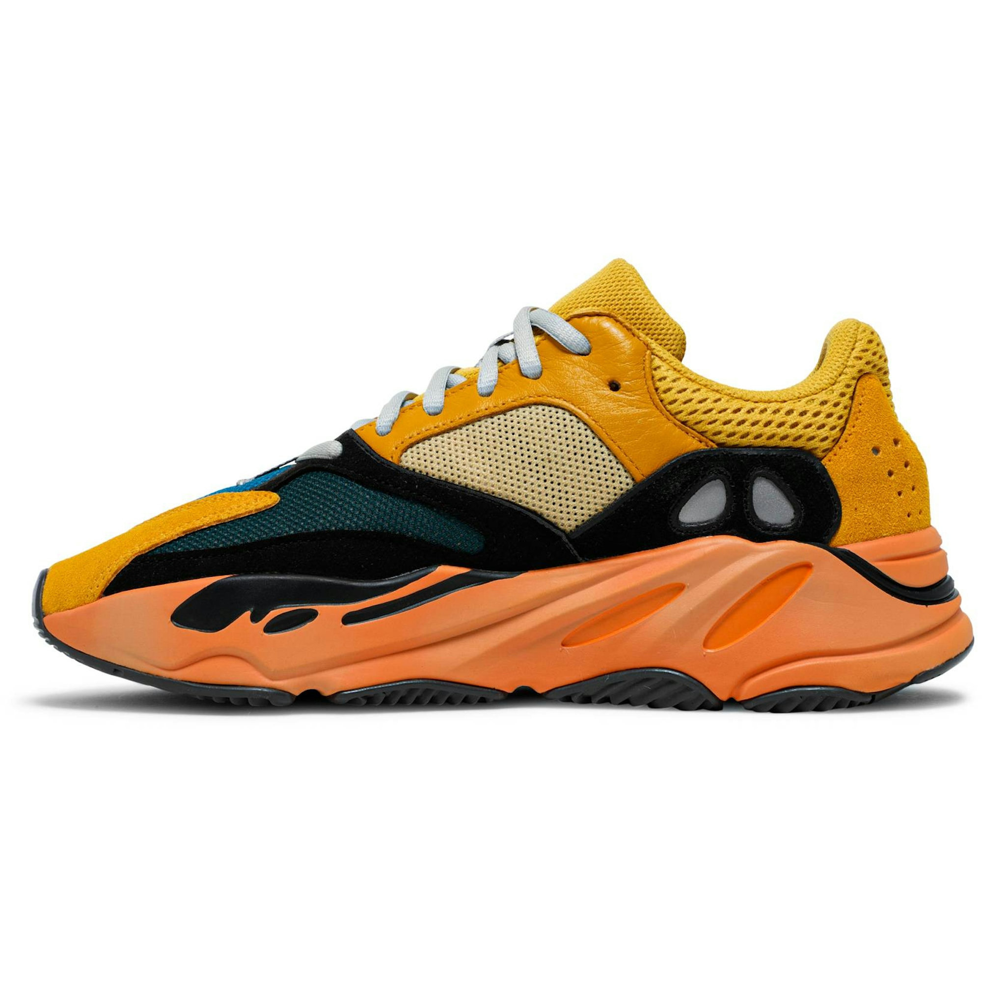 adidas-yeezy-boost-700-sun-gz6984-ddte7.jpeg