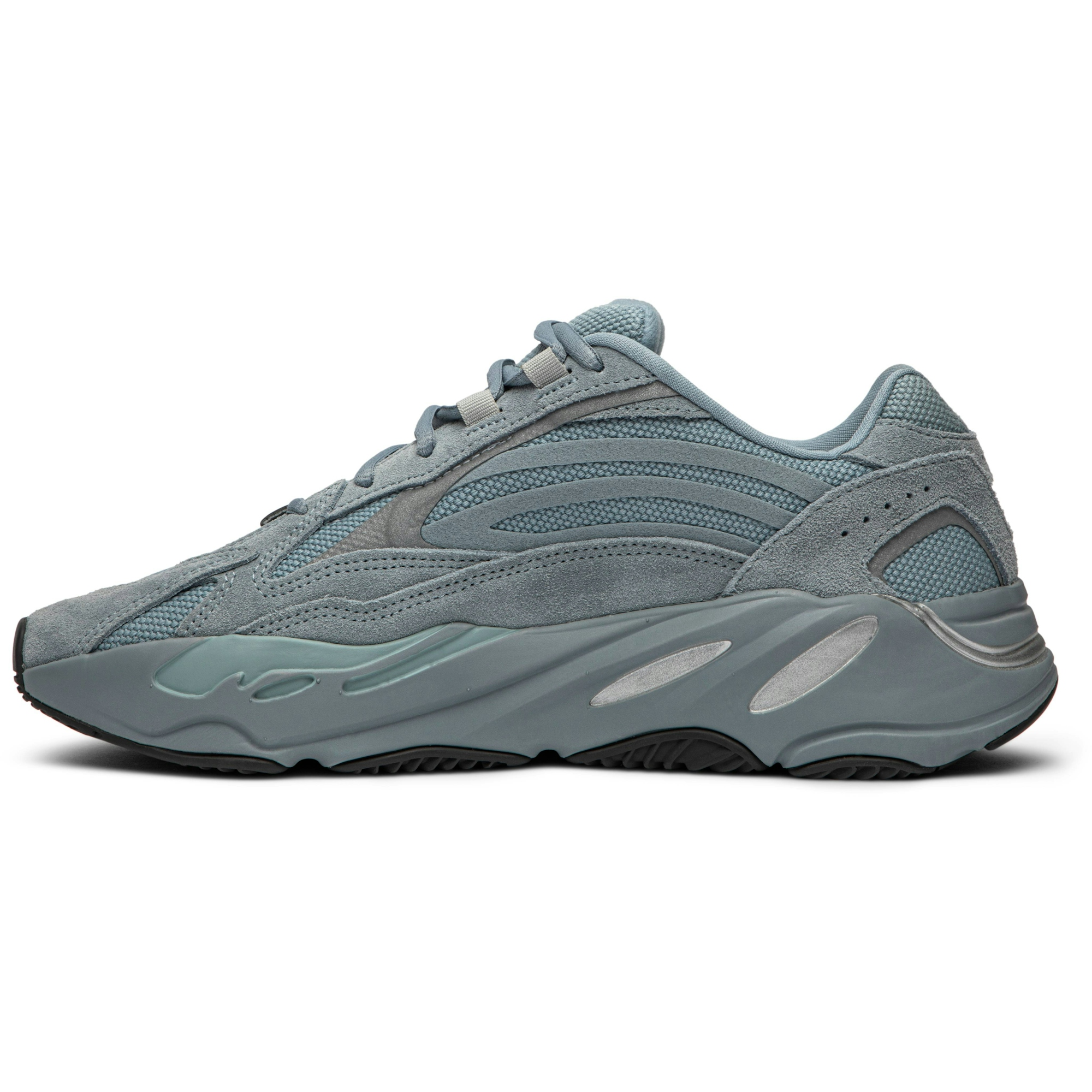adidas-yeezy-boost-700-v2-hospital-blue-fv8424-nicesnk-xknou.jpeg