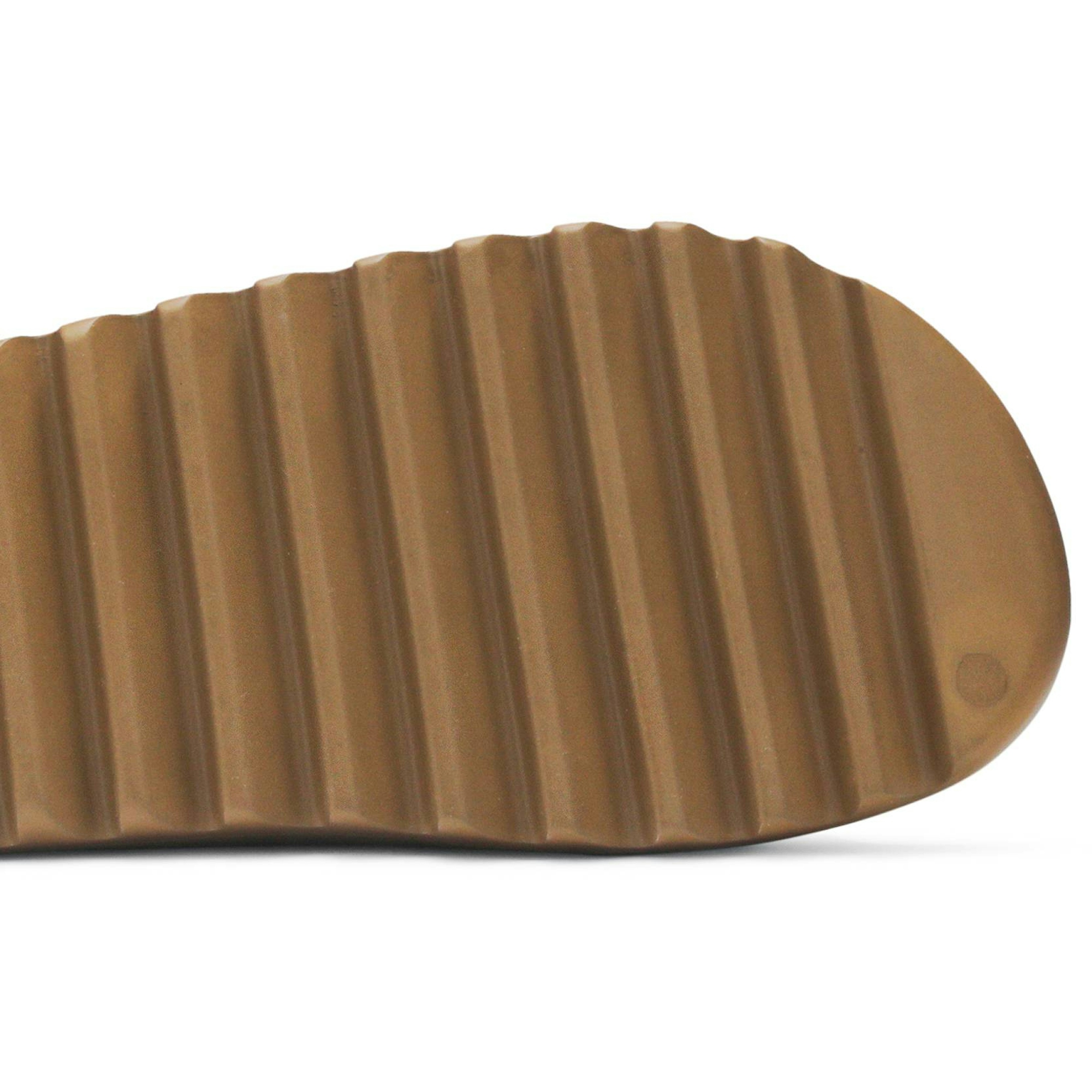 adidas-yeezy-slides-core-2021-gw5350-bit85.jpeg