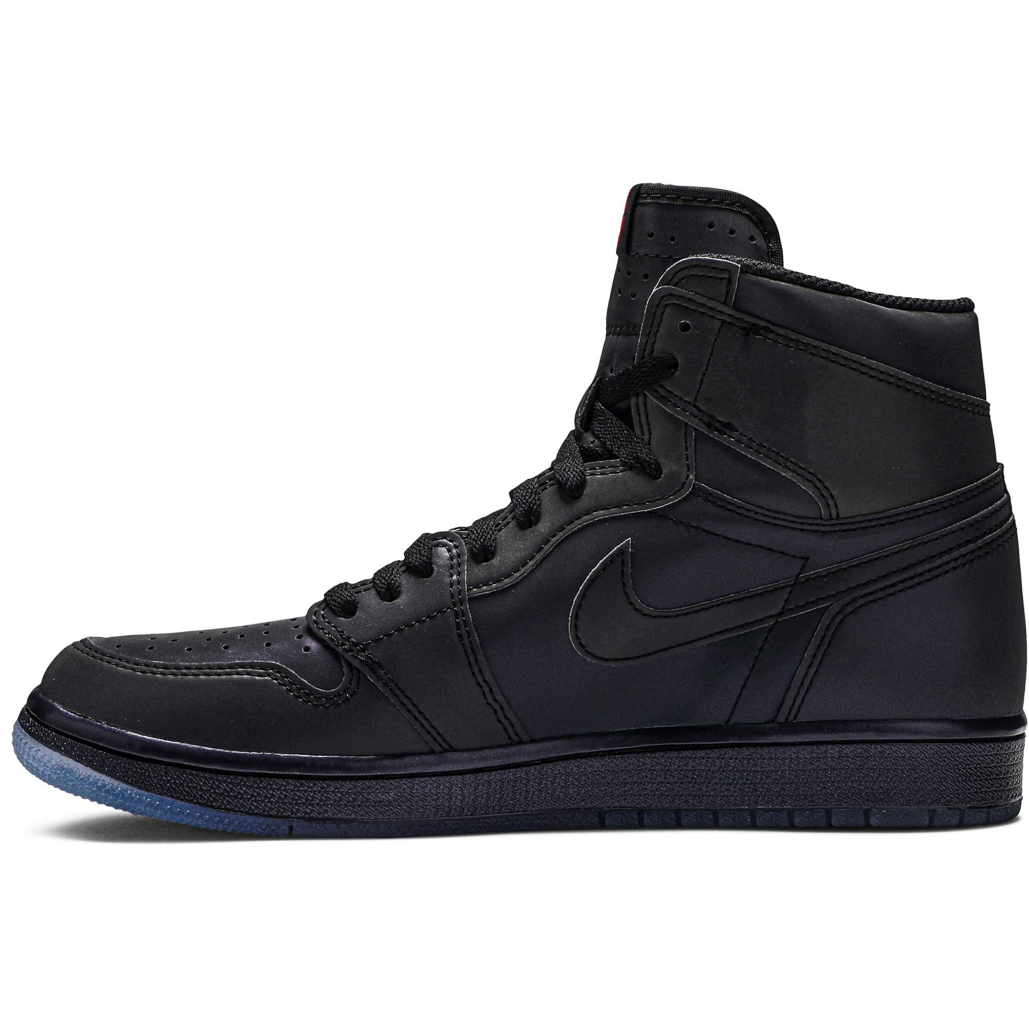 air-jordan-1-retro-high-zoom-fearless-bv0006-900-ghtsa.jpeg