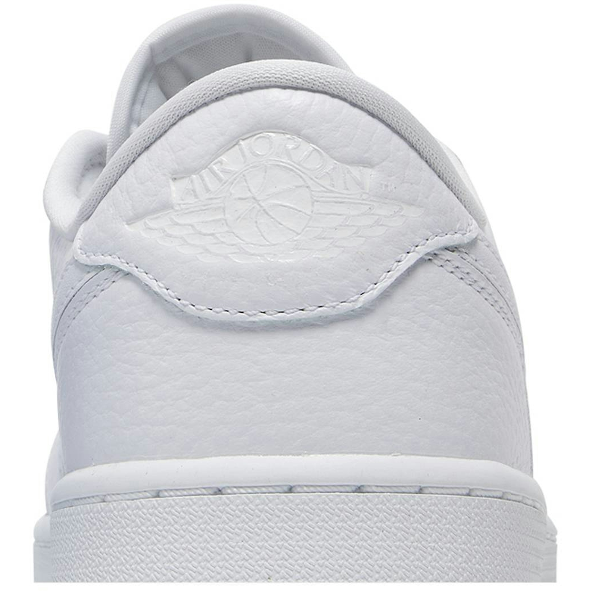air-jordan-1-retro-low-golf-triple-white-dd9315-101-jdzrv.jpeg