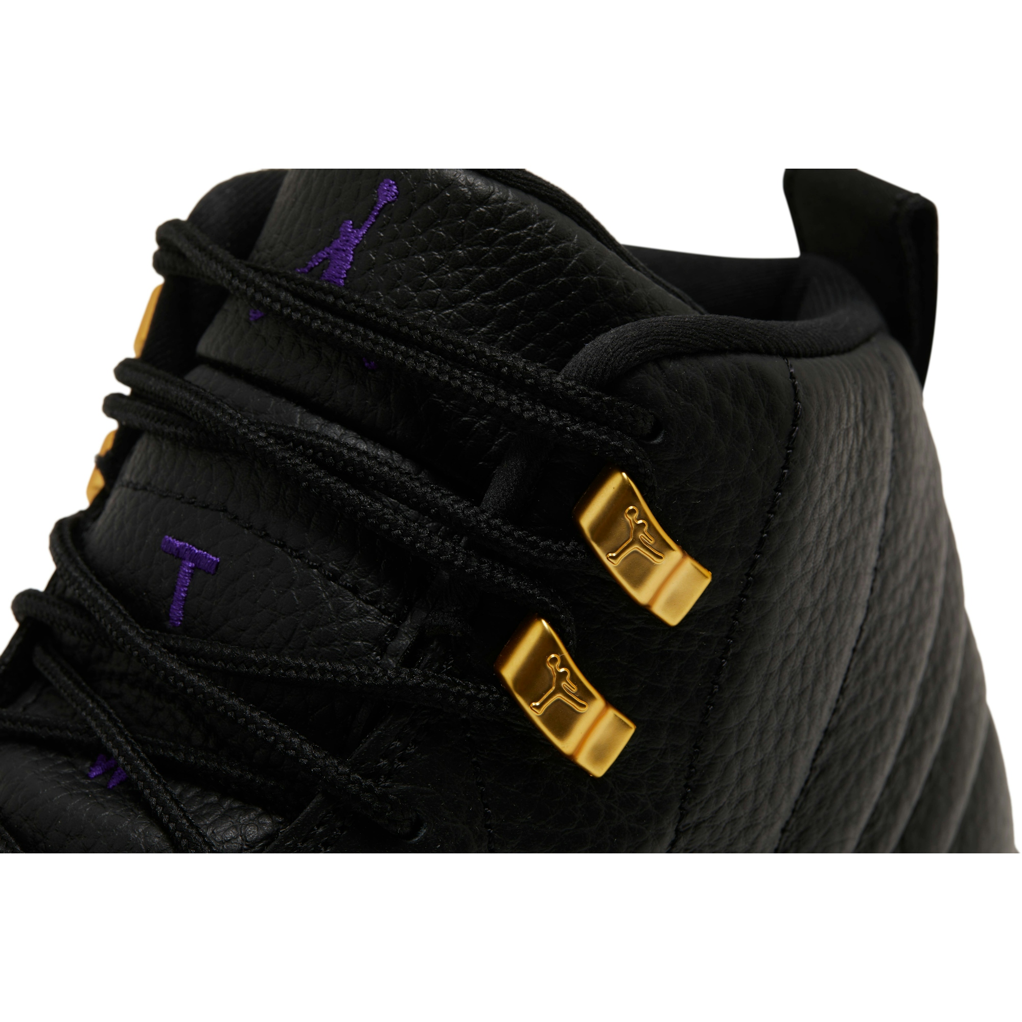 air-jordan-12-black-ct8013-057-xig7a.jpeg