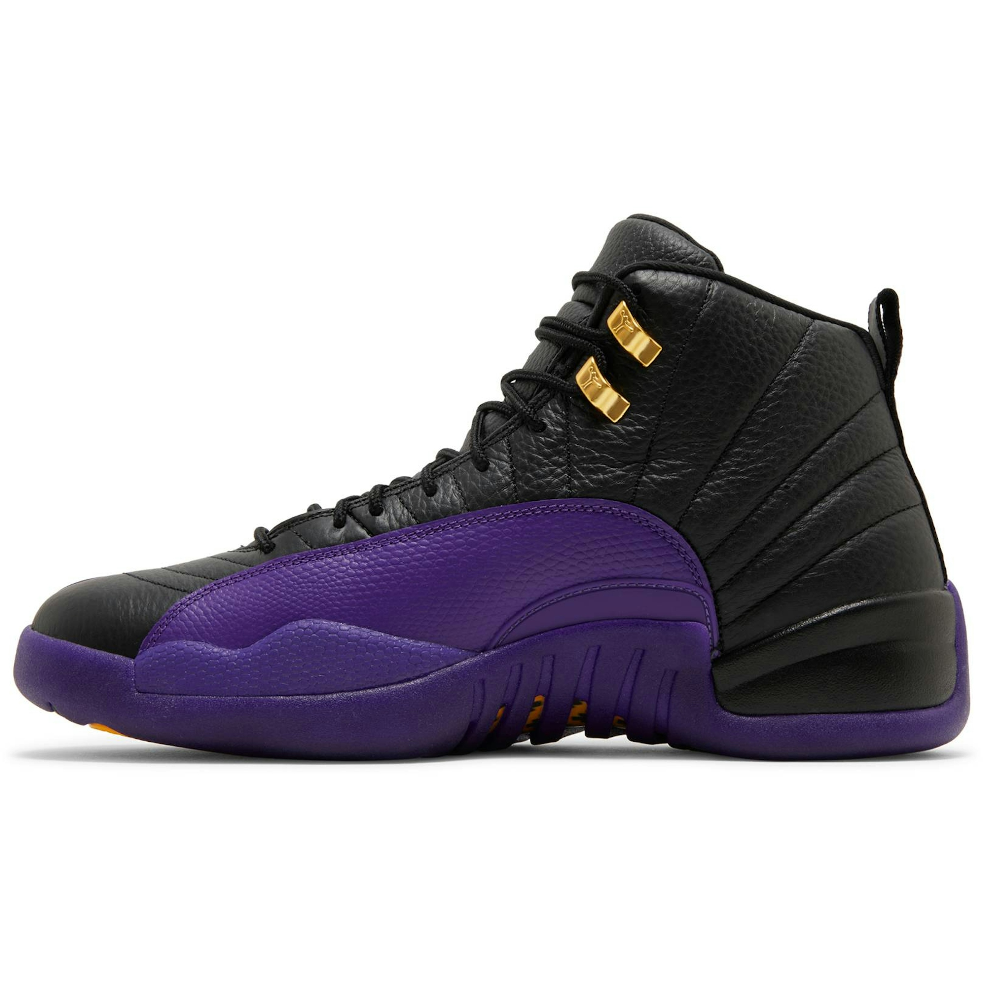 air-jordan-12-black-ct8013-057-ze0wz.jpeg