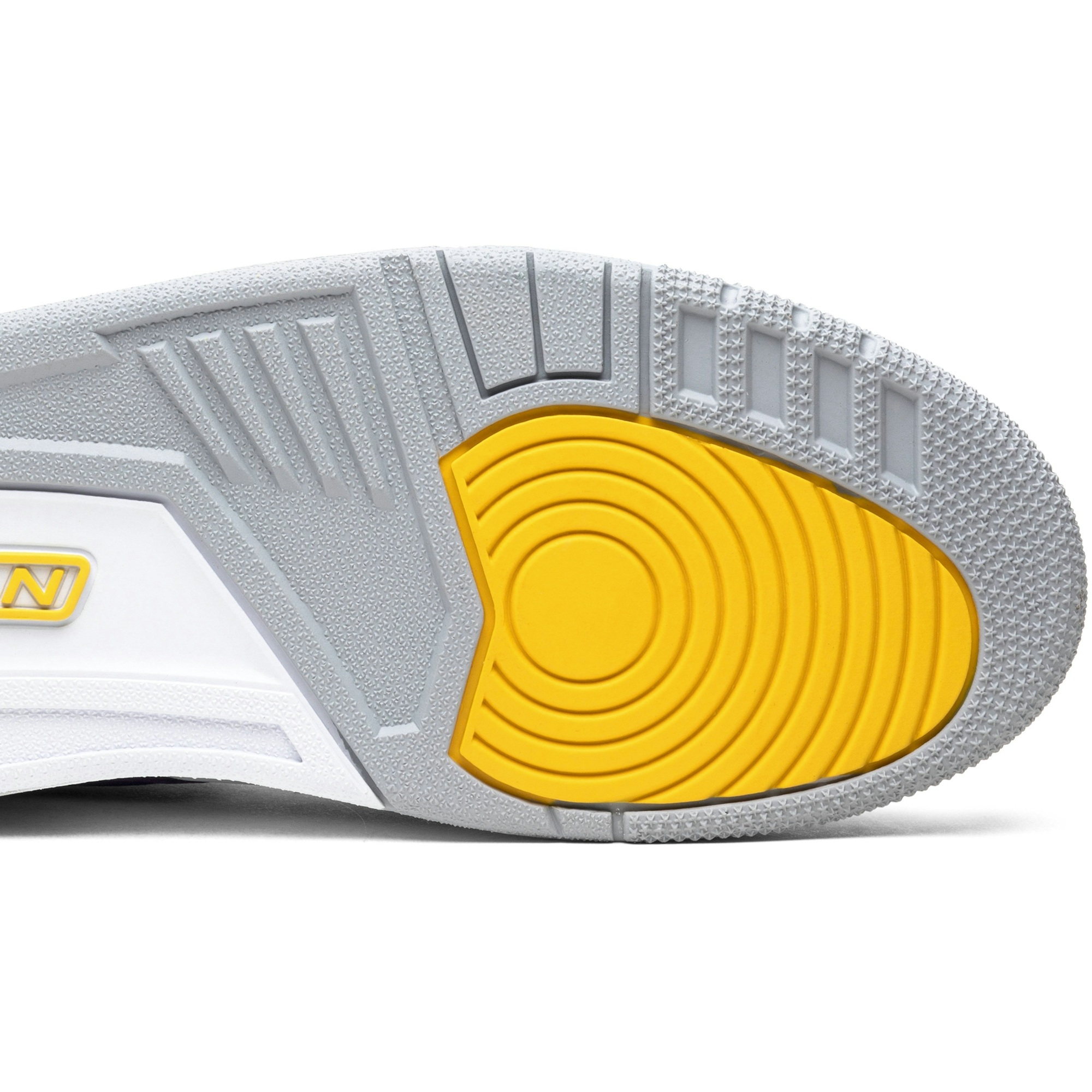 air-jordan-legacy-312-lakers-av3922-157-kdejk.jpeg