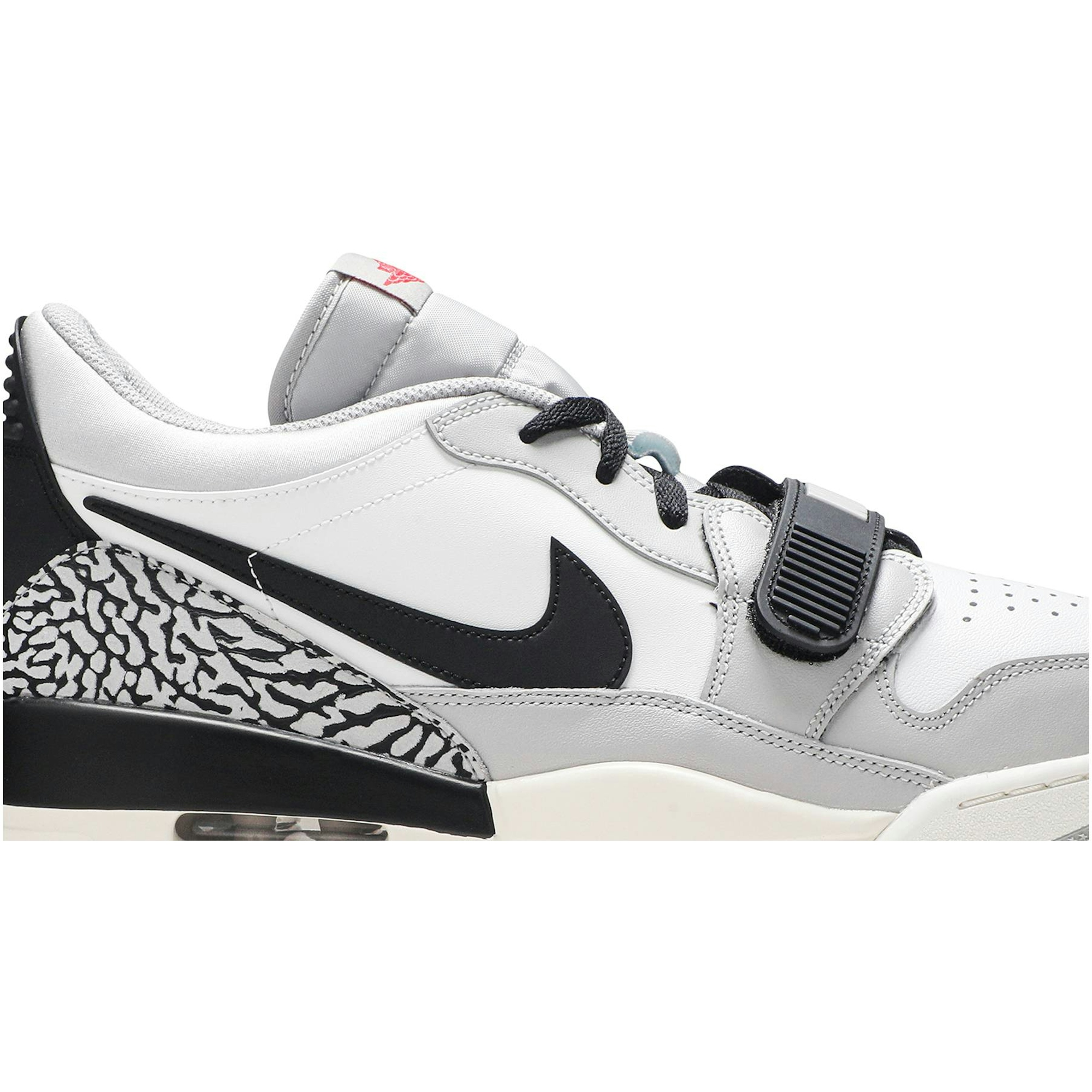 air-jordan-legacy-312-low-tech-grey-cd7069-101-kxrmc.jpeg