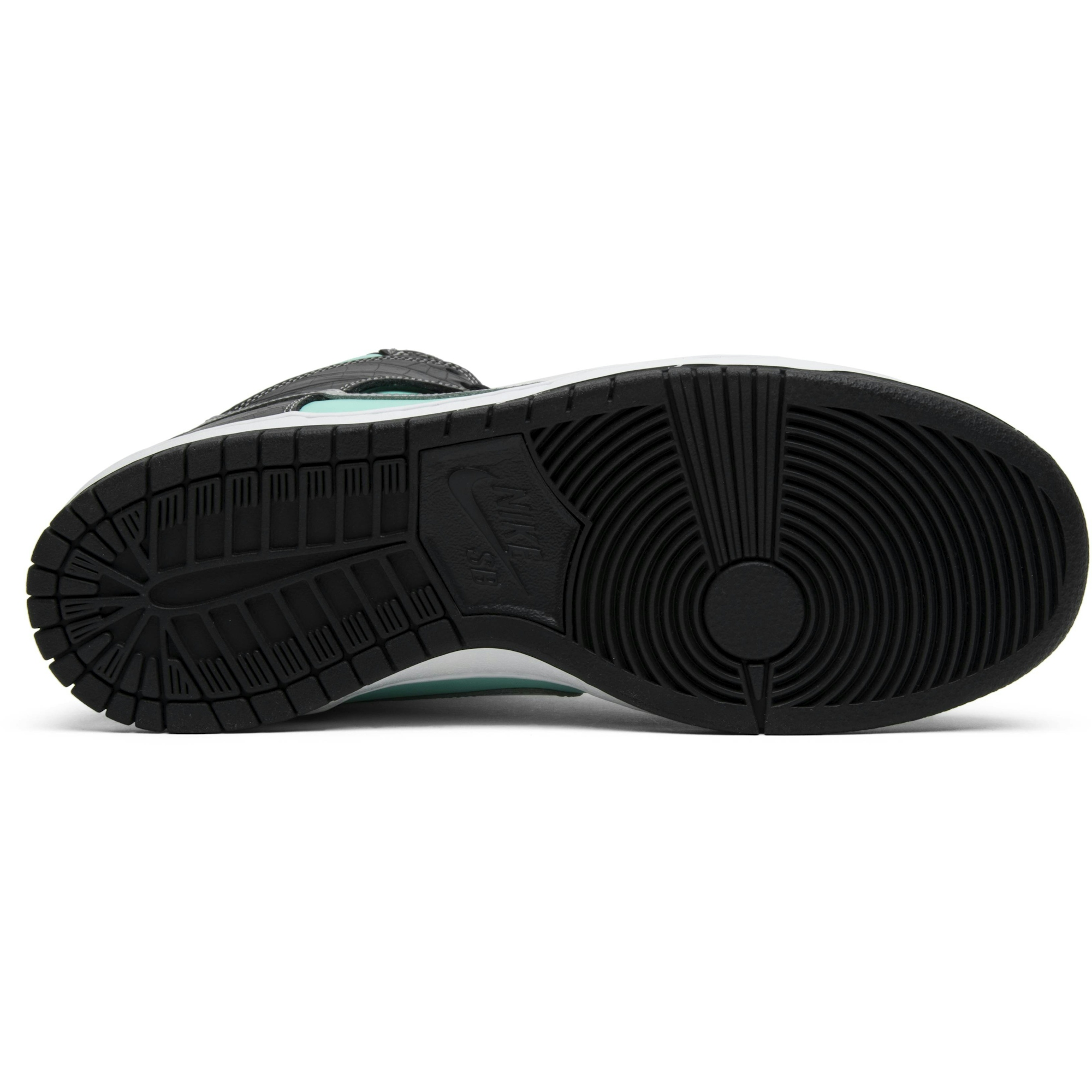 diamond-supply-co-x-nike-sb-dunk-high-premium-tiffany-653599-400-nicesnk-e7pig.jpeg