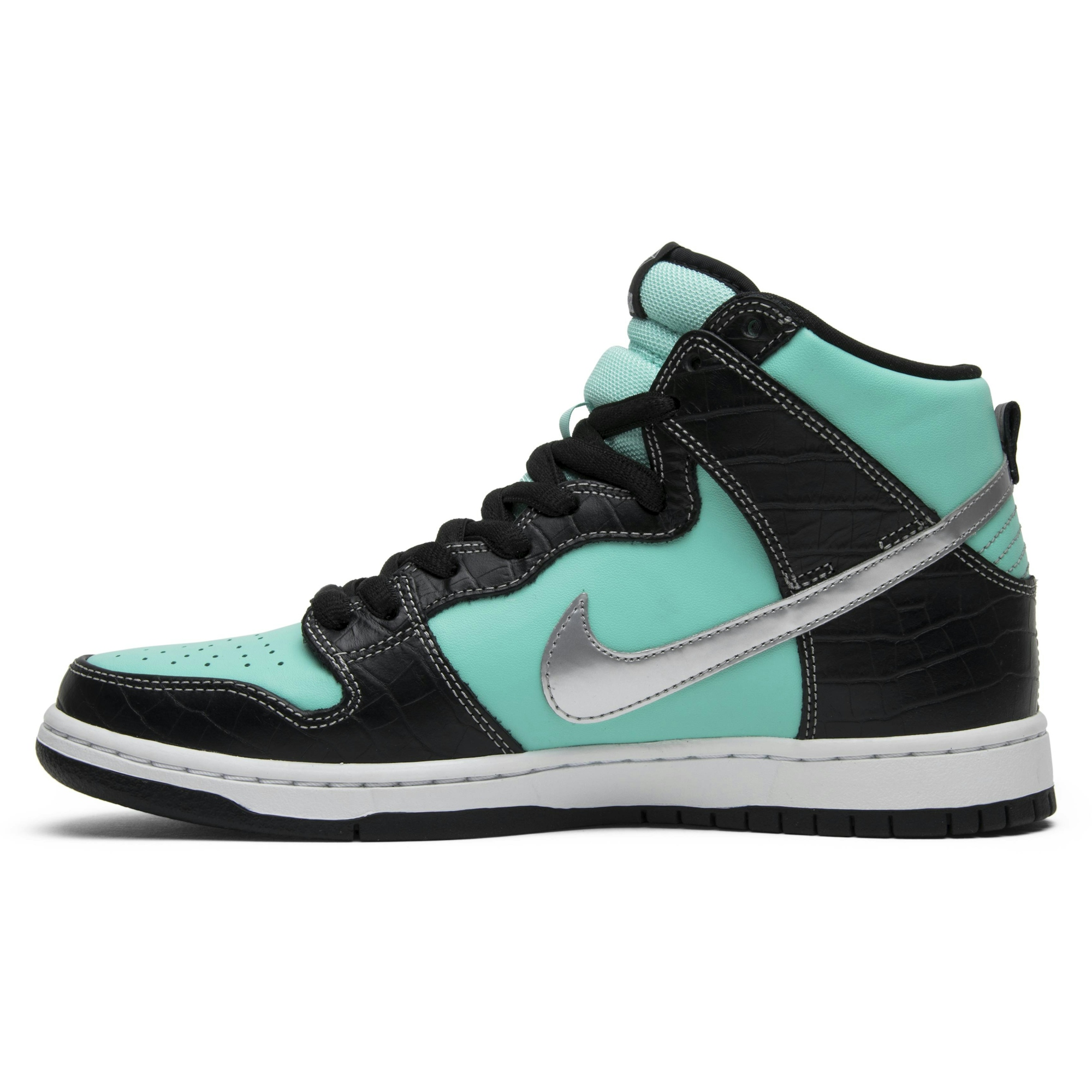 diamond-supply-co-x-nike-sb-dunk-high-premium-tiffany-653599-400-nicesnk-ryz6e.jpeg