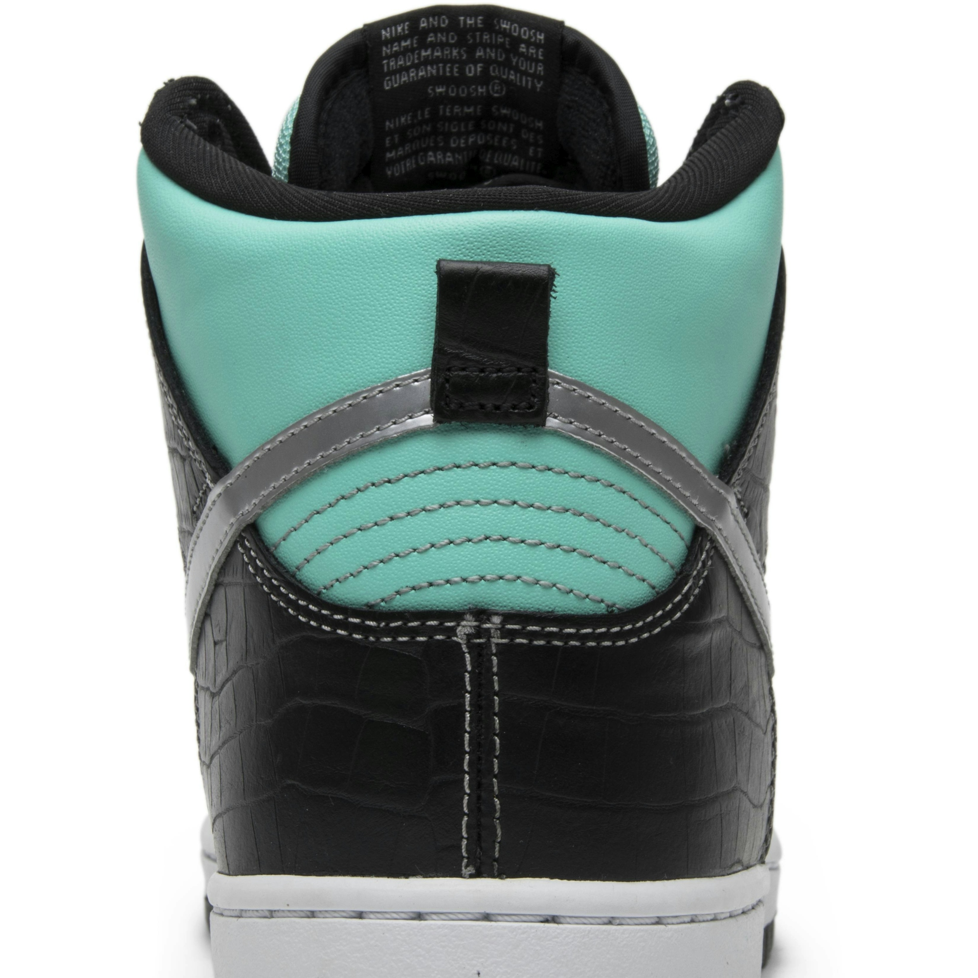 diamond-supply-co-x-nike-sb-dunk-high-premium-tiffany-653599-400-nicesnk-xu8mw.jpeg