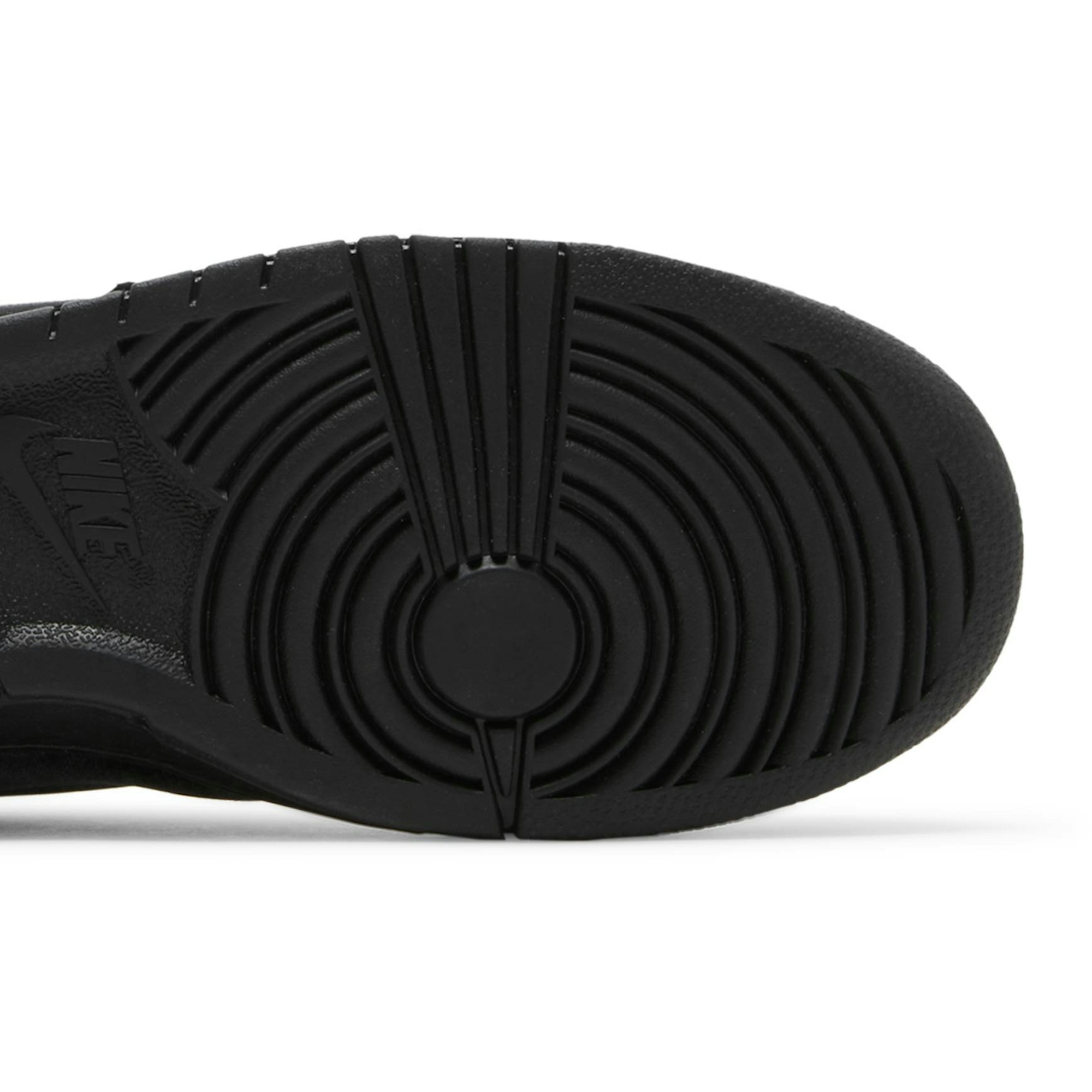 dover-street-market-x-nike-dunk-low-triple-black-dh2686-002-ggiit.jpeg