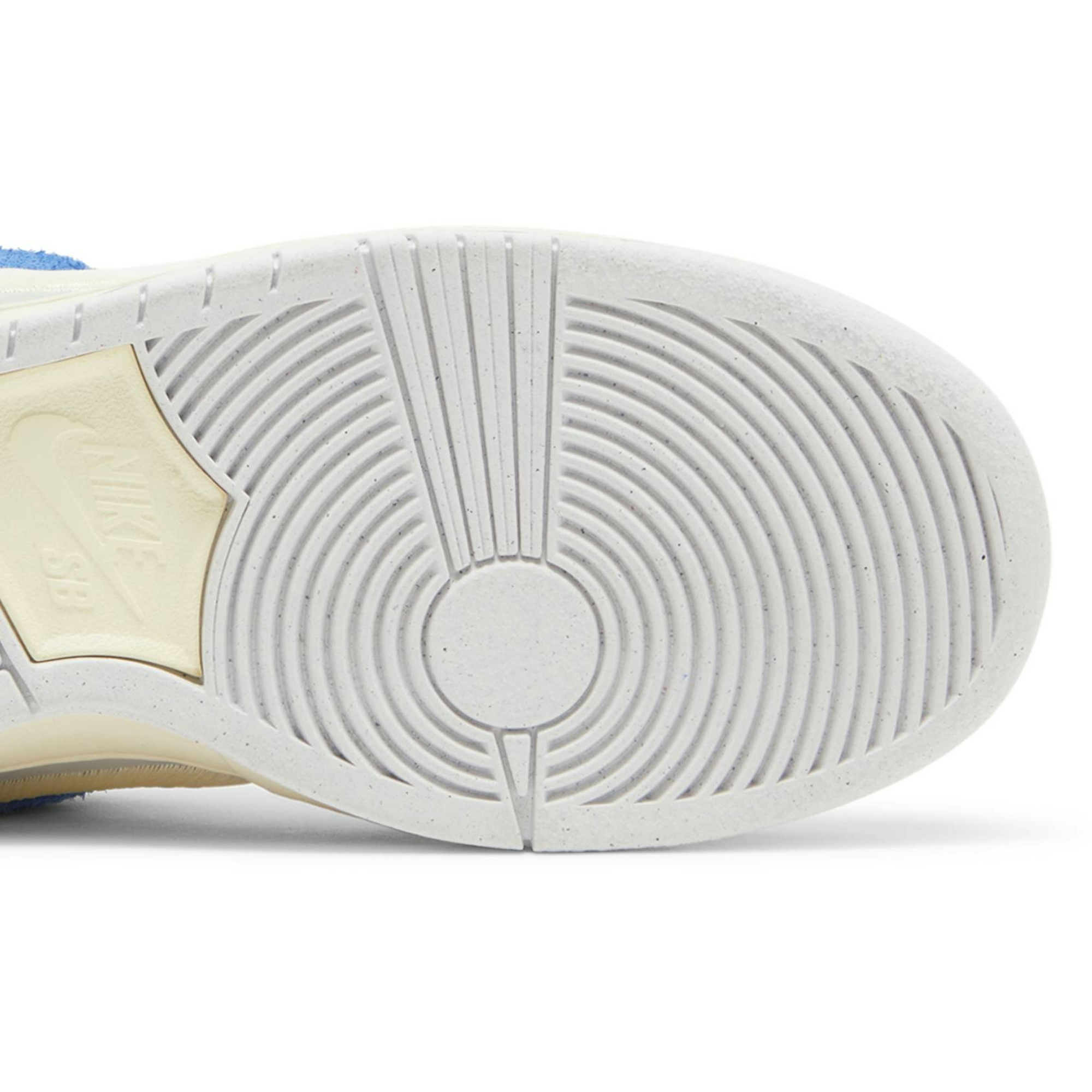 fly-streetwear-x-nike-sb-dunk-low-dq5130-400-wquyu.jpeg