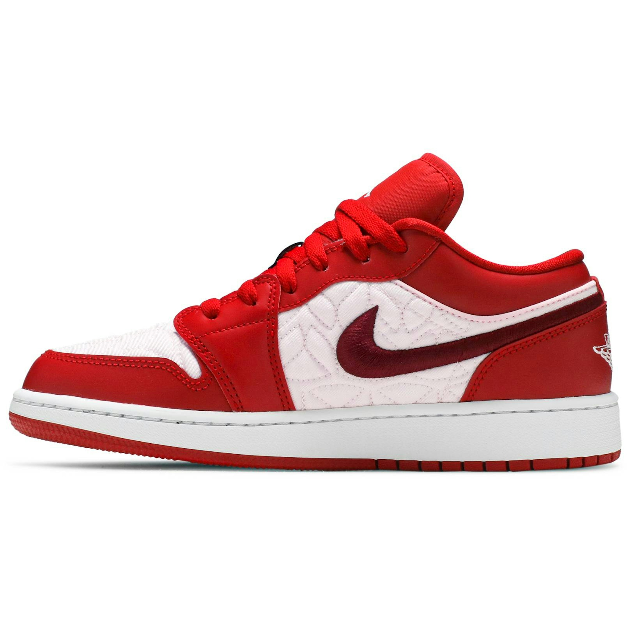 grade-school-air-jordan-1-low-pink-quilt-db3621-600-s7kmg.jpeg