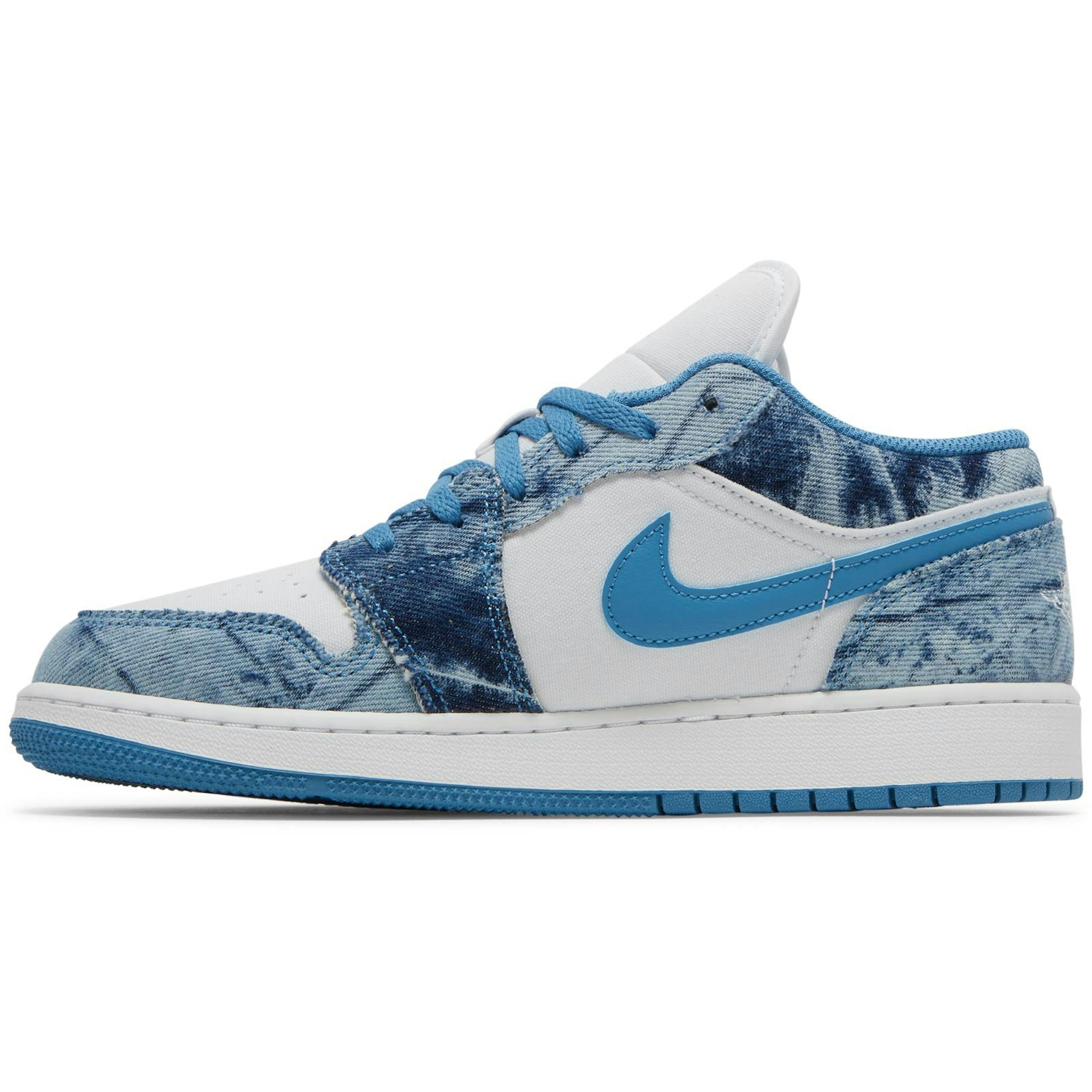 grade-school-air-jordan-1-low-washed-denim-dm8947-100-f2tvq.jpeg