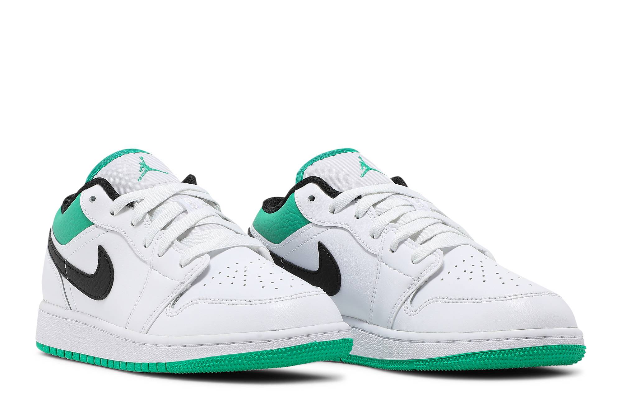 grade-school-air-jordan-1-low-white-lucky-green-553560-129-e3r1x.jpeg