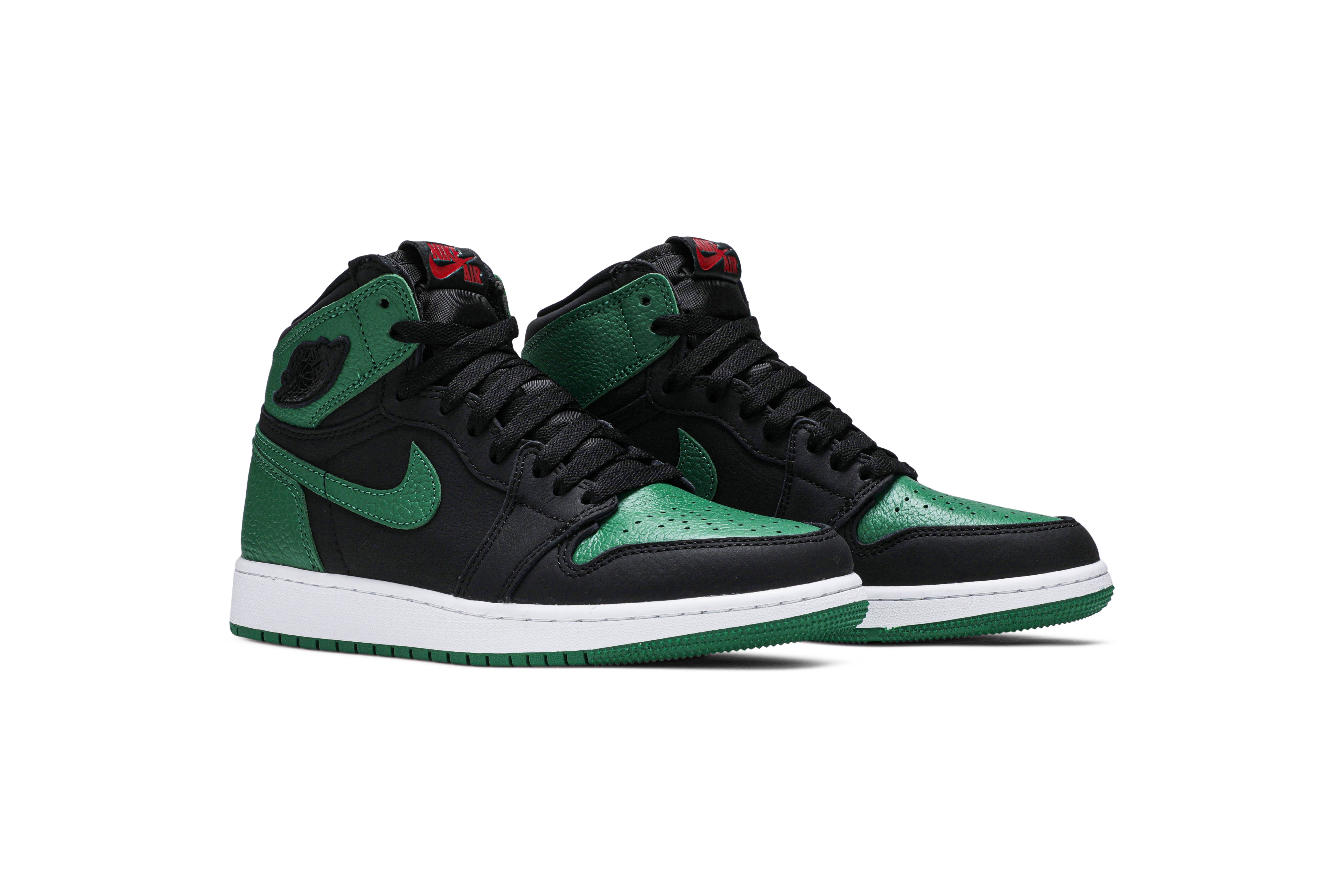 grade-school-air-jordan-1-retro-high-og-pine-green-20-575441-030-kvkvp.jpeg