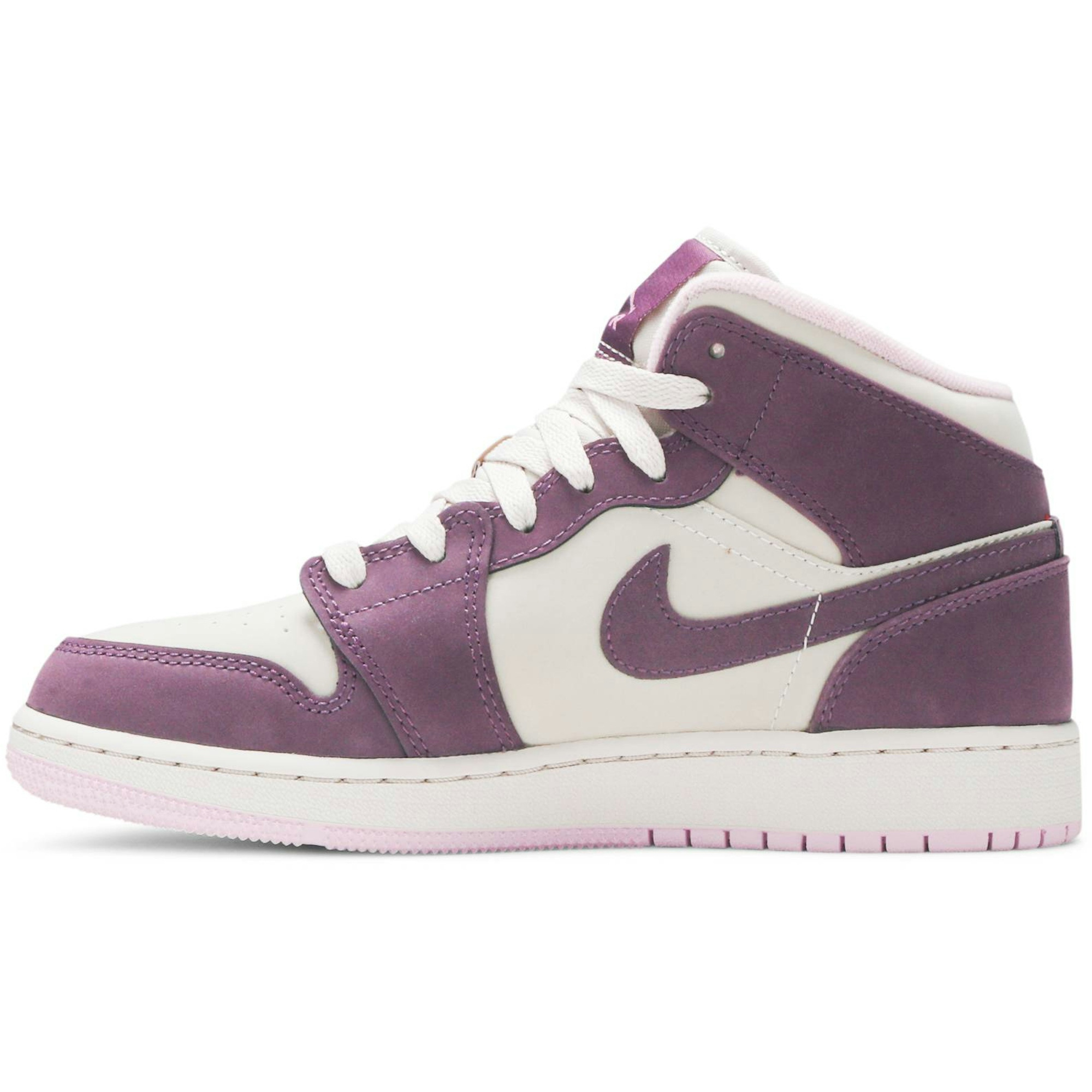grade-school-air-jordan-1-retro-mid-pro-purple-555112-500-m0jxf.jpeg