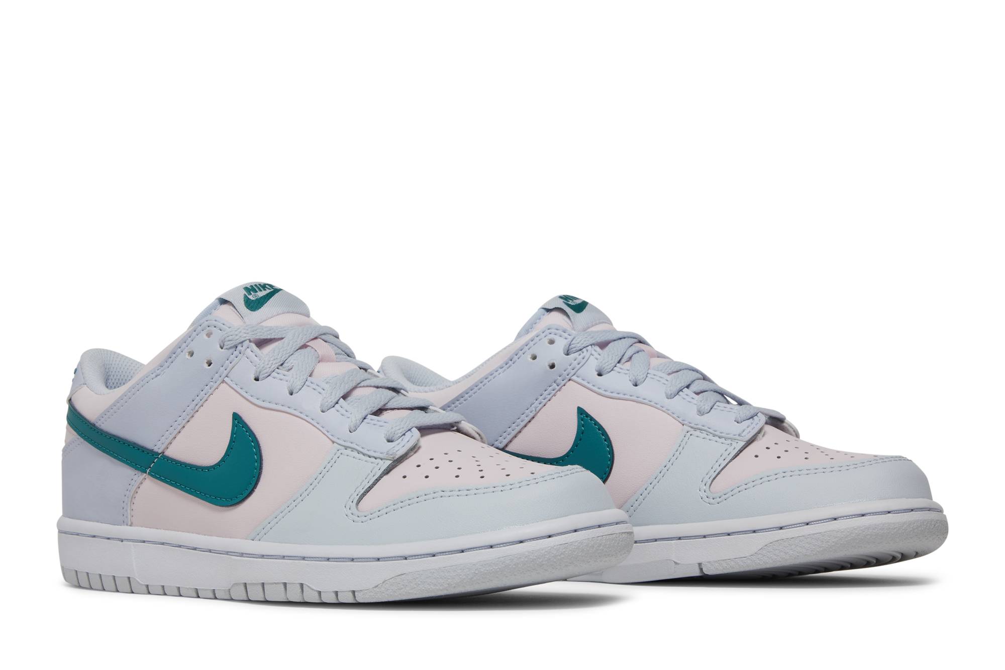 grade-school-nike-dunk-low-mineral-teal-fd1232-002-jl2lp.jpeg