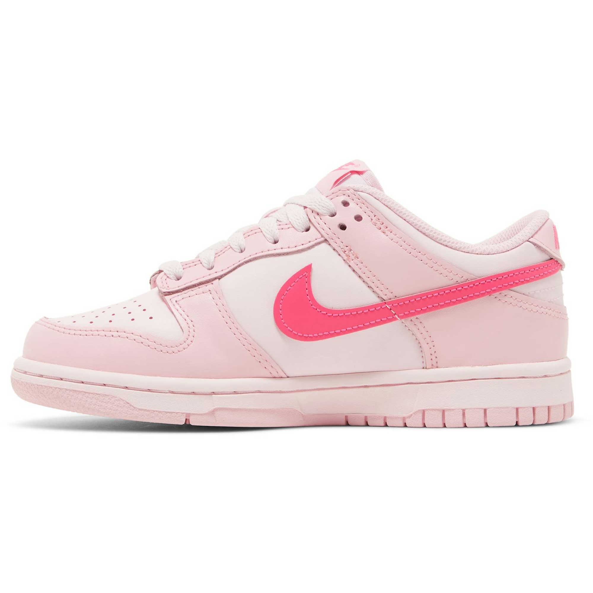 grade-school-nike-dunk-low-triple-pink-dh9765-600-3f0sz.jpeg
