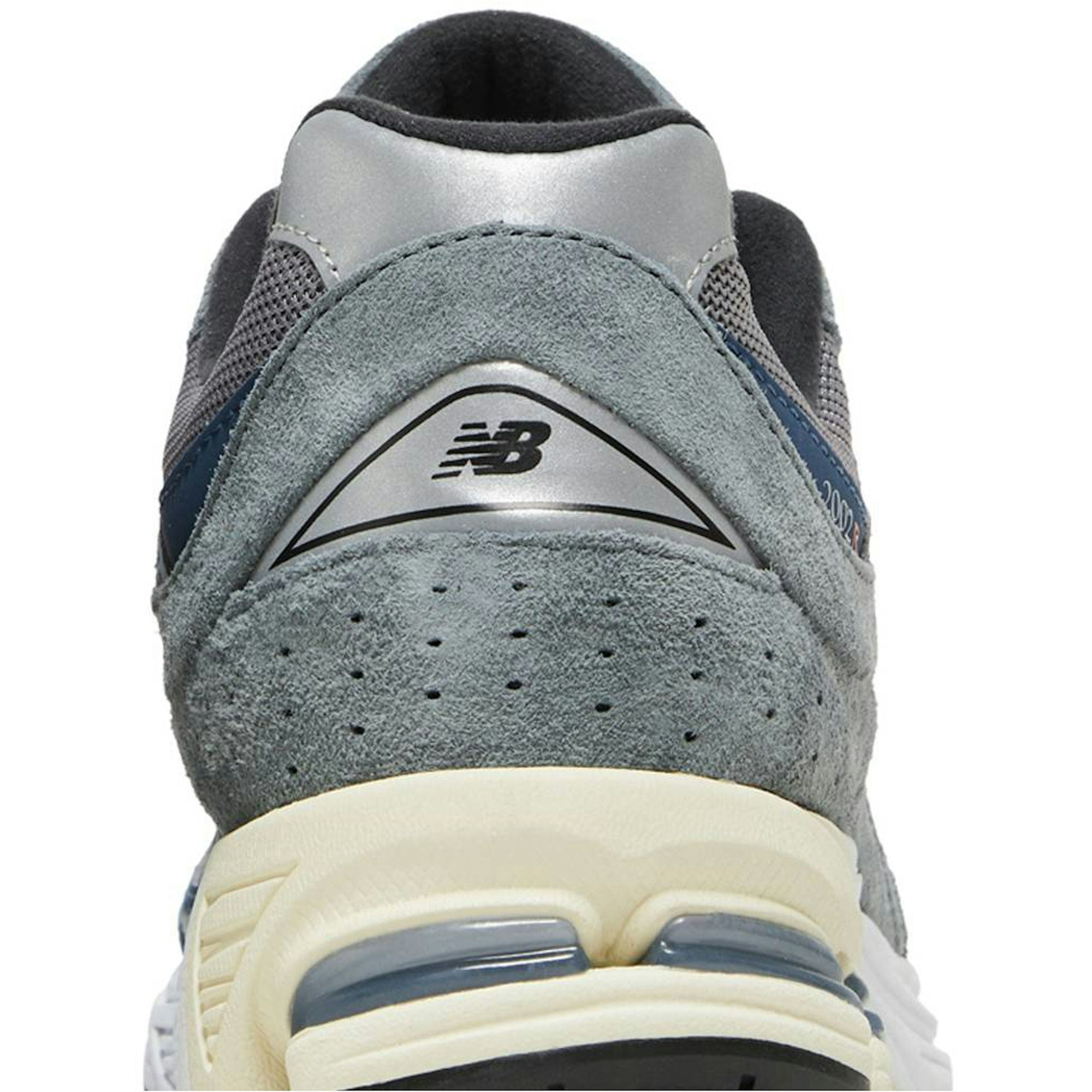 jjjjound-x-new-balance-2002r-storm-blue-m2002ru2-efp0k.jpeg