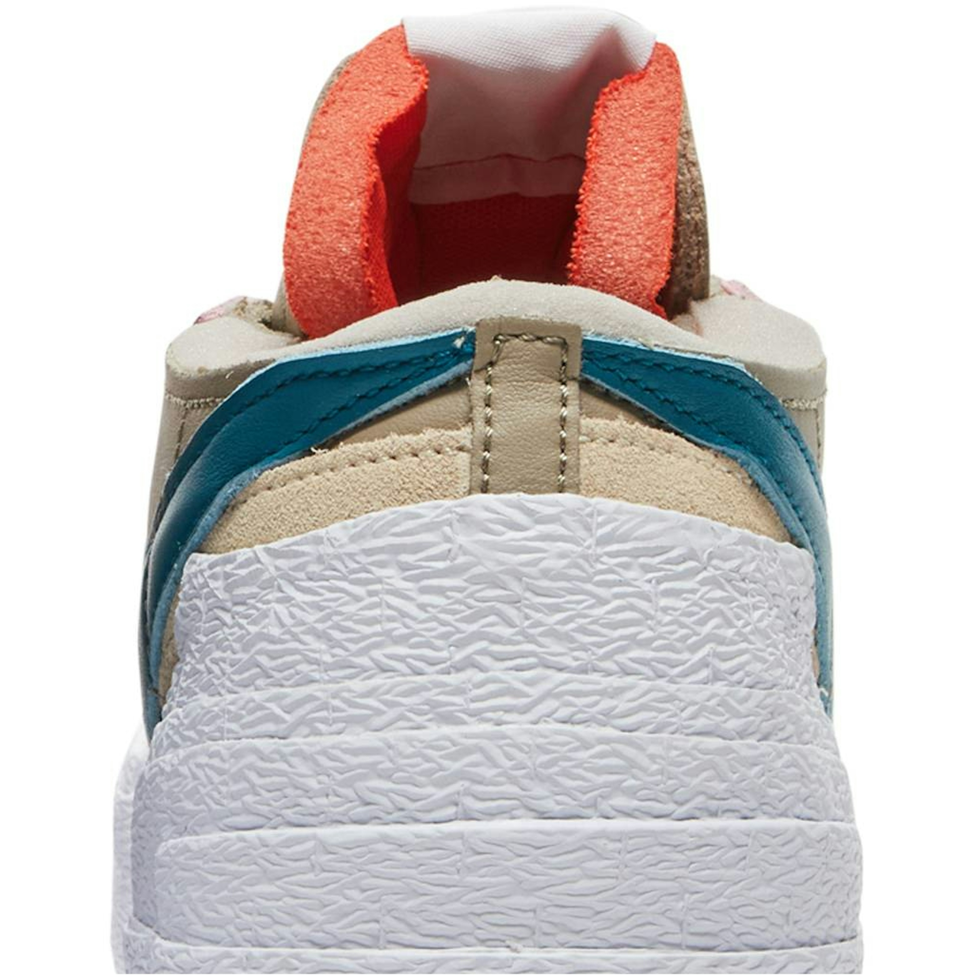 kaws-x-sacai-x-nike-blazer-low-reed-dm7901-200-nicesnk-lsrk2.jpeg