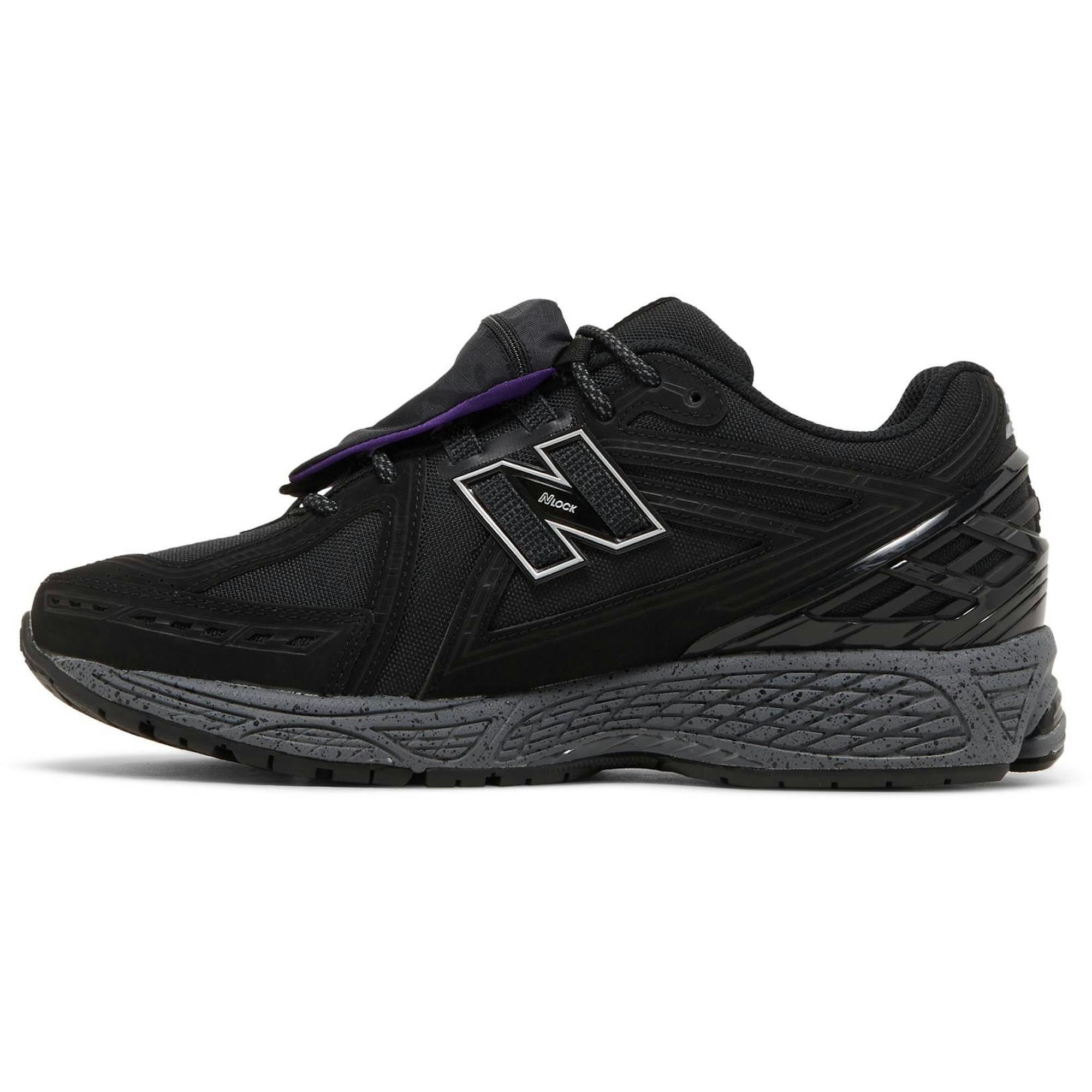 new-balance-1906r-cordura-pouch-black-m1906roc-nicesnk-whl0y.jpeg