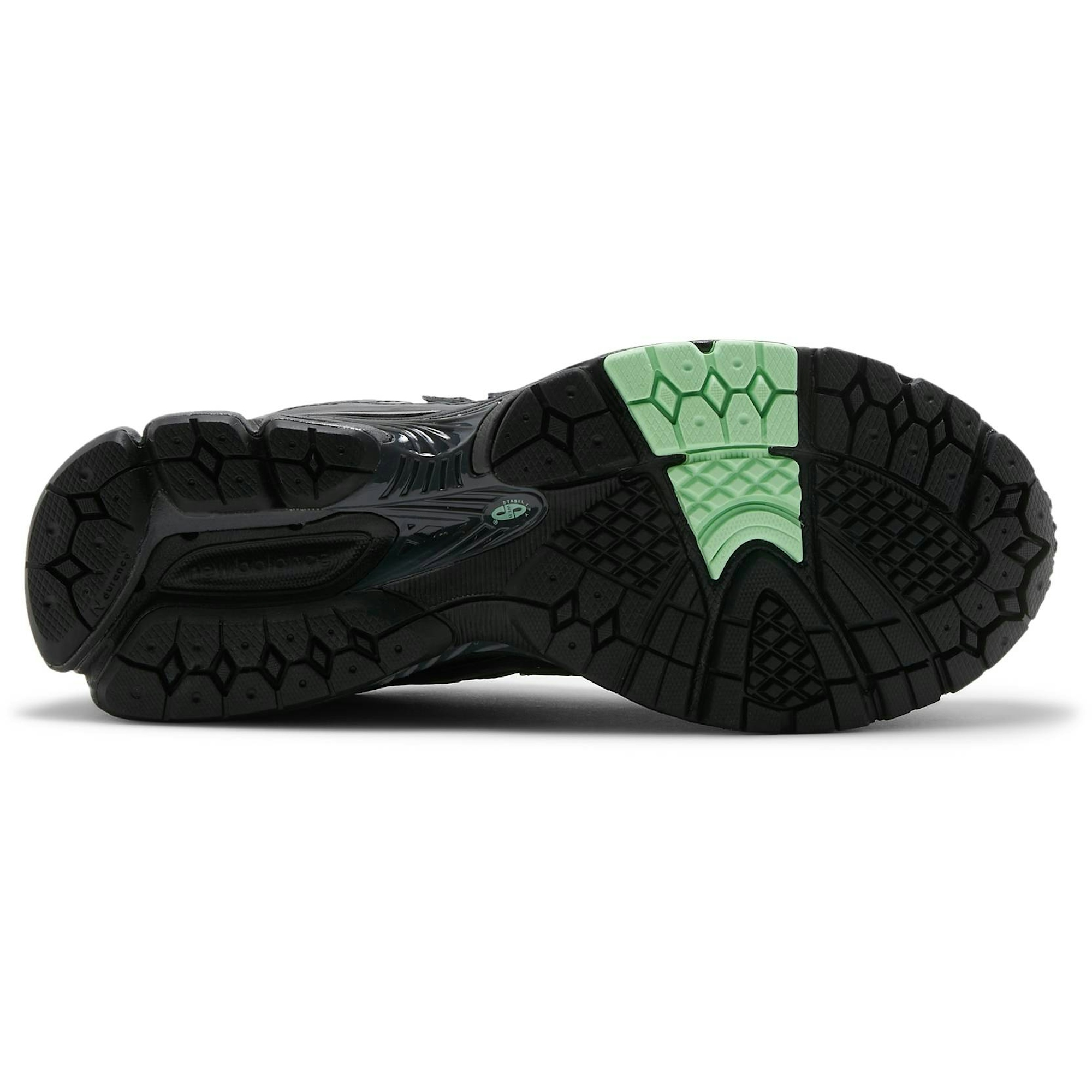 new-balance-2002r-black-silver-green-m2002rld-nicesnk-0ow0u.jpeg