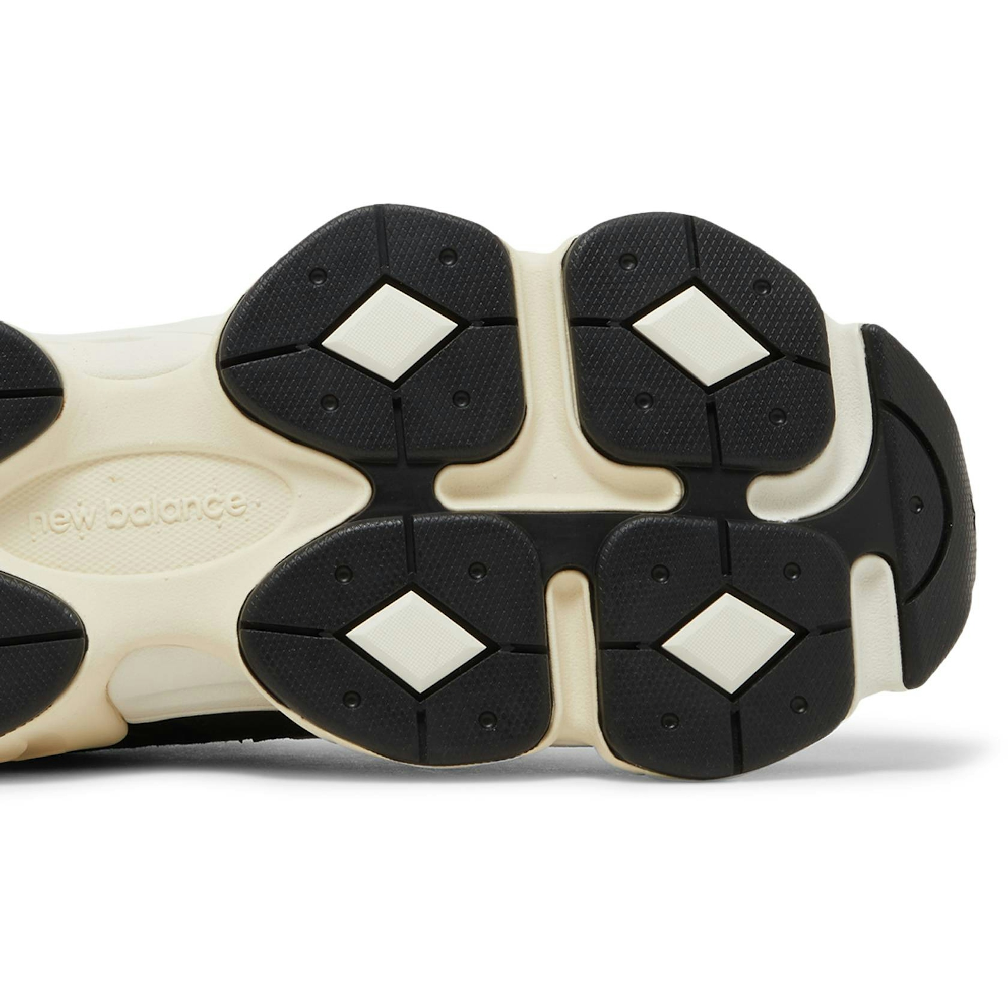 new-balance-9060-black-white-u9060aaa-hrnq0.jpeg