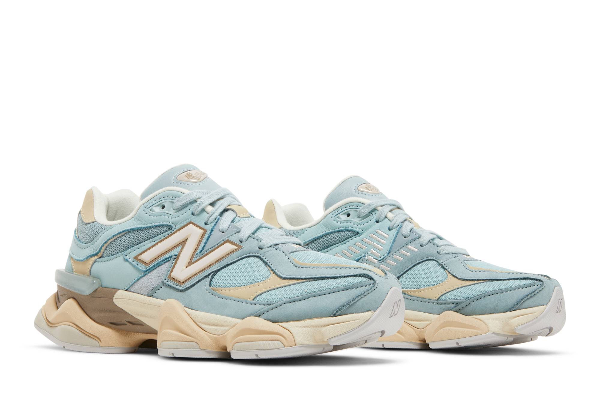 new-balance-9060-blue-haze-u9060fnb-75pf3.jpeg
