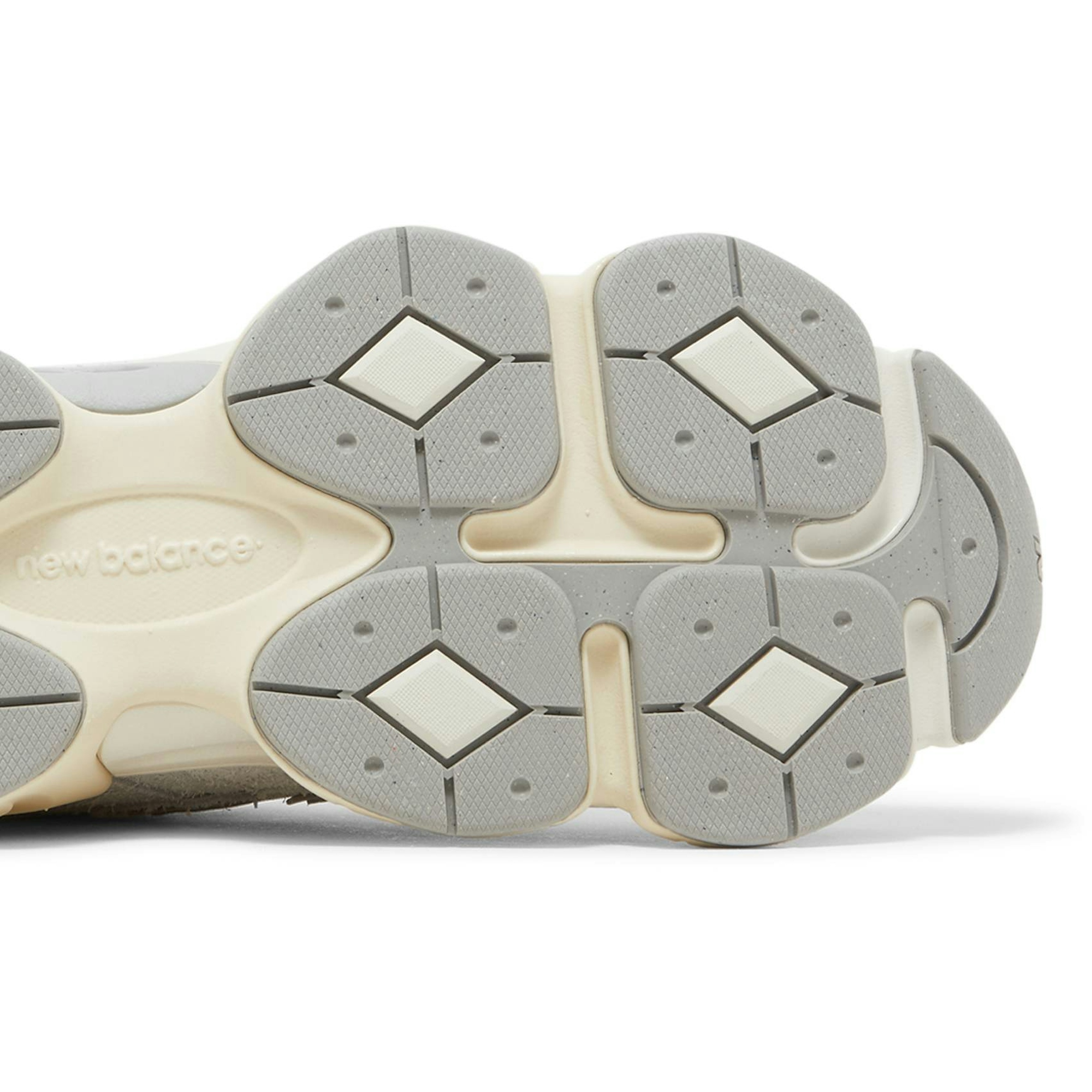 new-balance-9060-quartz-grey-u9060hsa-bhnp1.jpeg