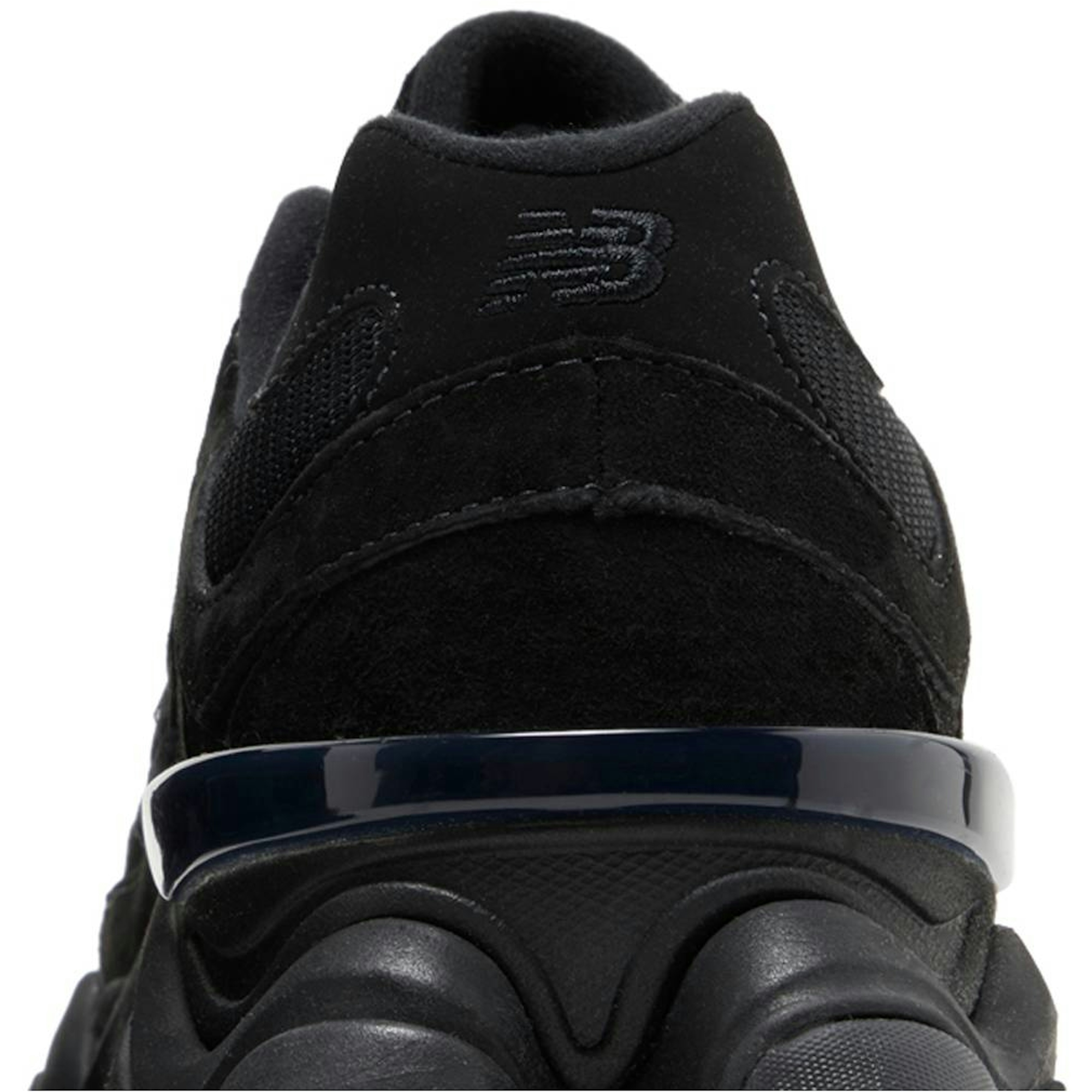 new-balance-9060-triple-black-u9060bpm-mjw3e.jpeg