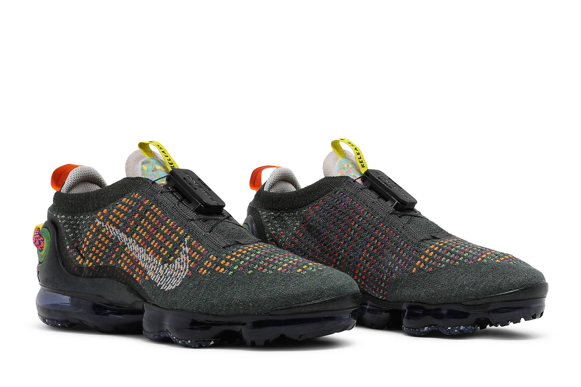 nike-air-vapormax-2020-flyknit-newsprint-cw1765-001-nicesnk-kcsuj.jpeg