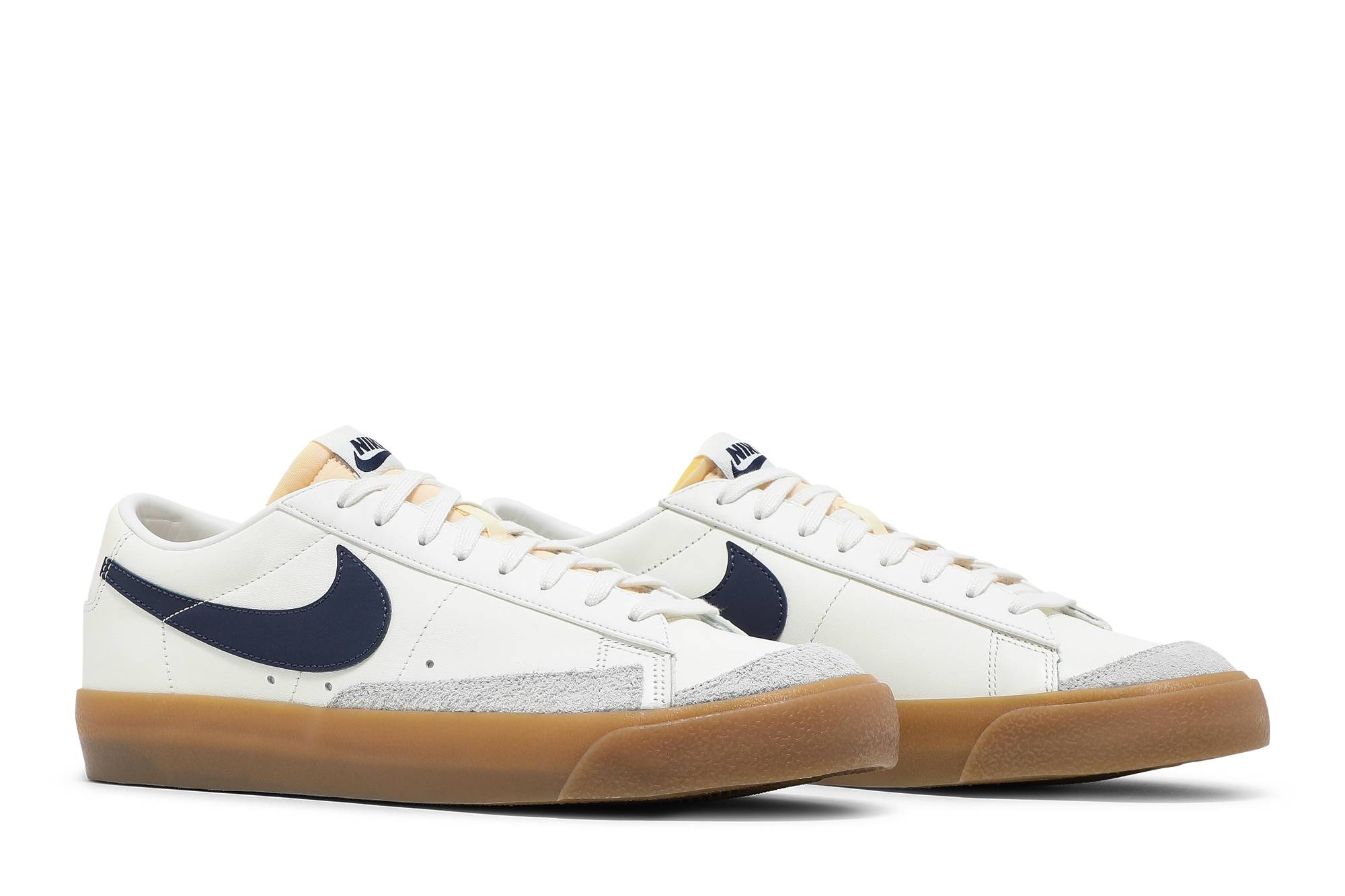 nike-blazer-low-77-vintage-gum-navy-dm8334-100-ygwav.jpeg
