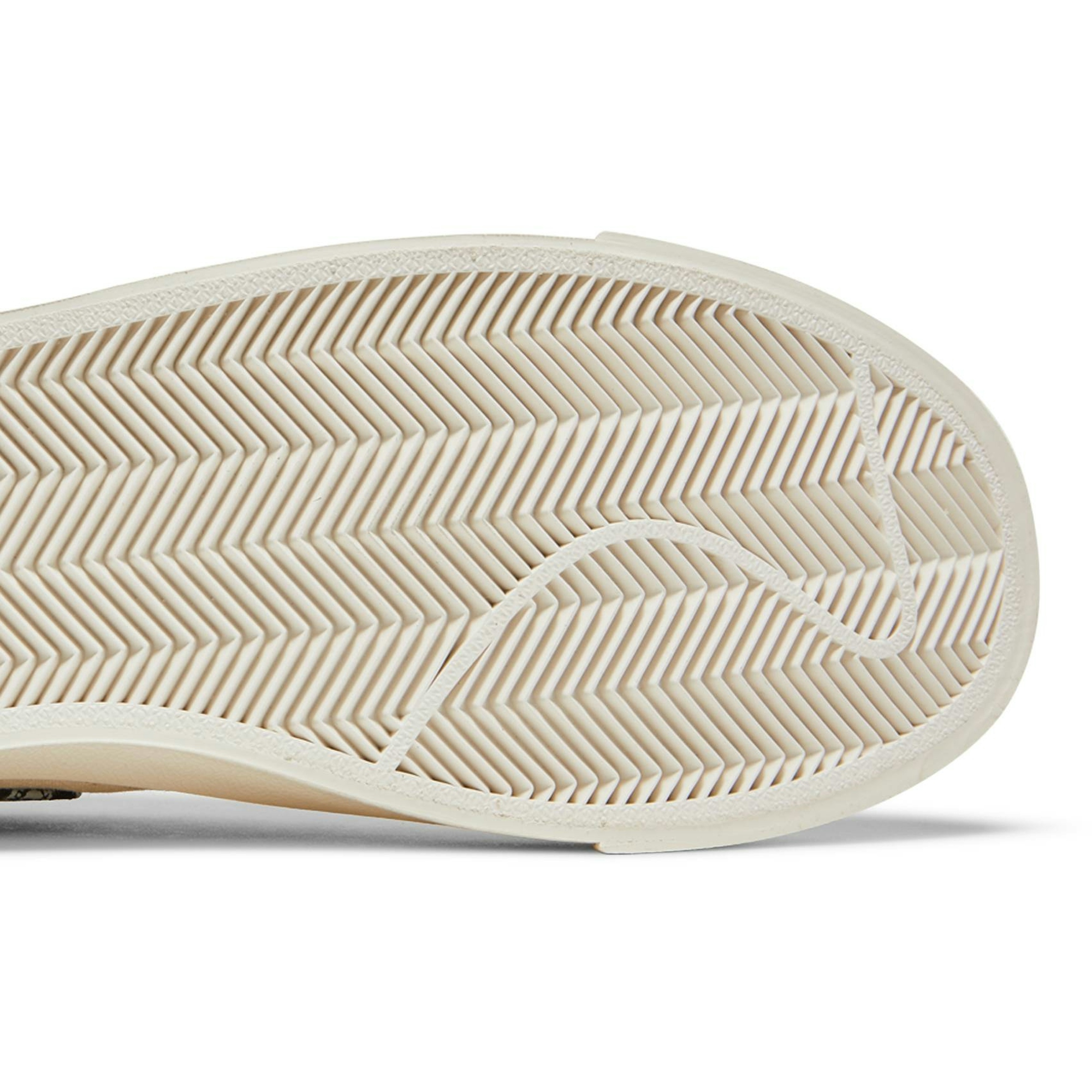 nike-blazer-low-77-vintage-paisley-swoosh-dj4665-100-ya2il.jpeg