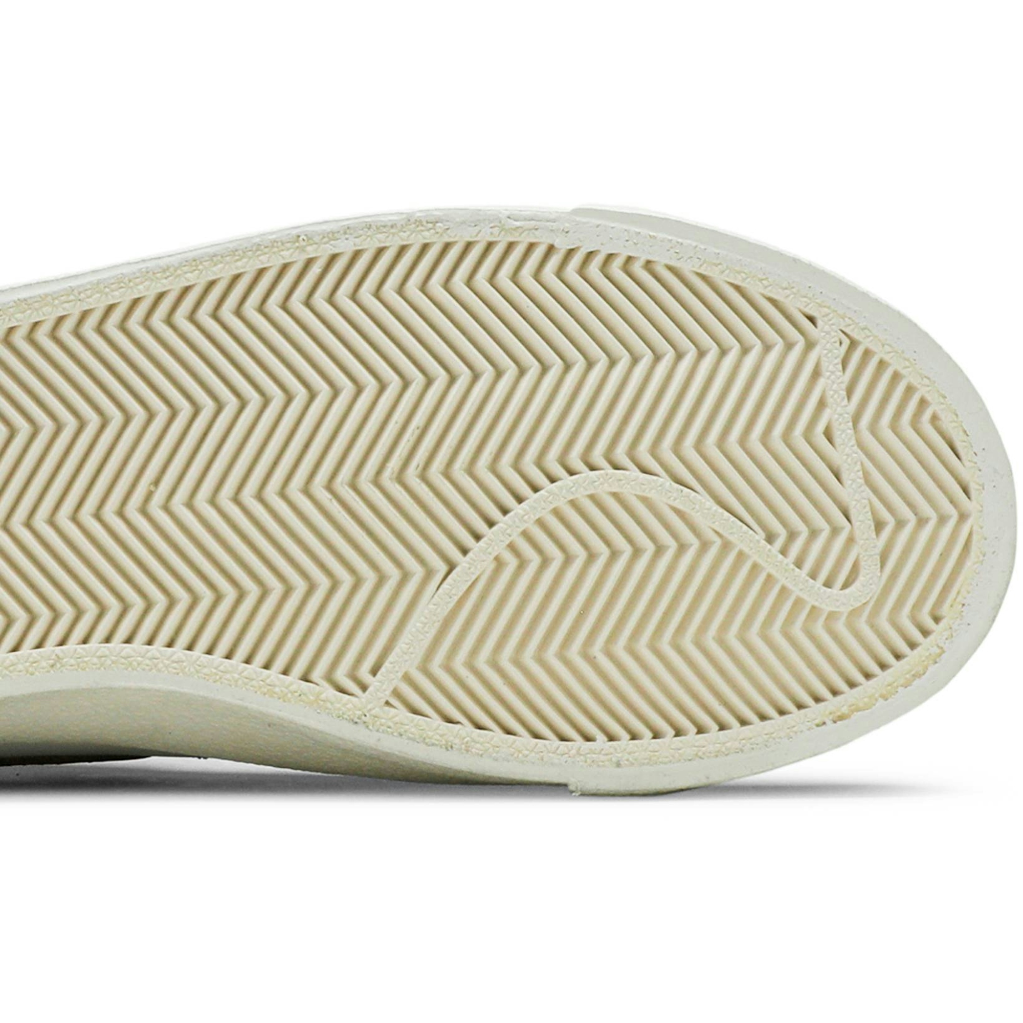 nike-blazer-low-vintage-77-white-chocolate-da6364-100-f42s4.jpeg