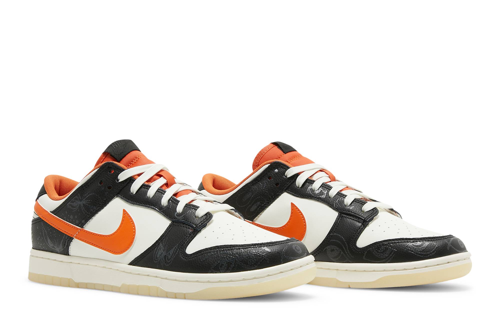 nike-dunk-low-halloween-dd3357-100-zxspr.jpeg