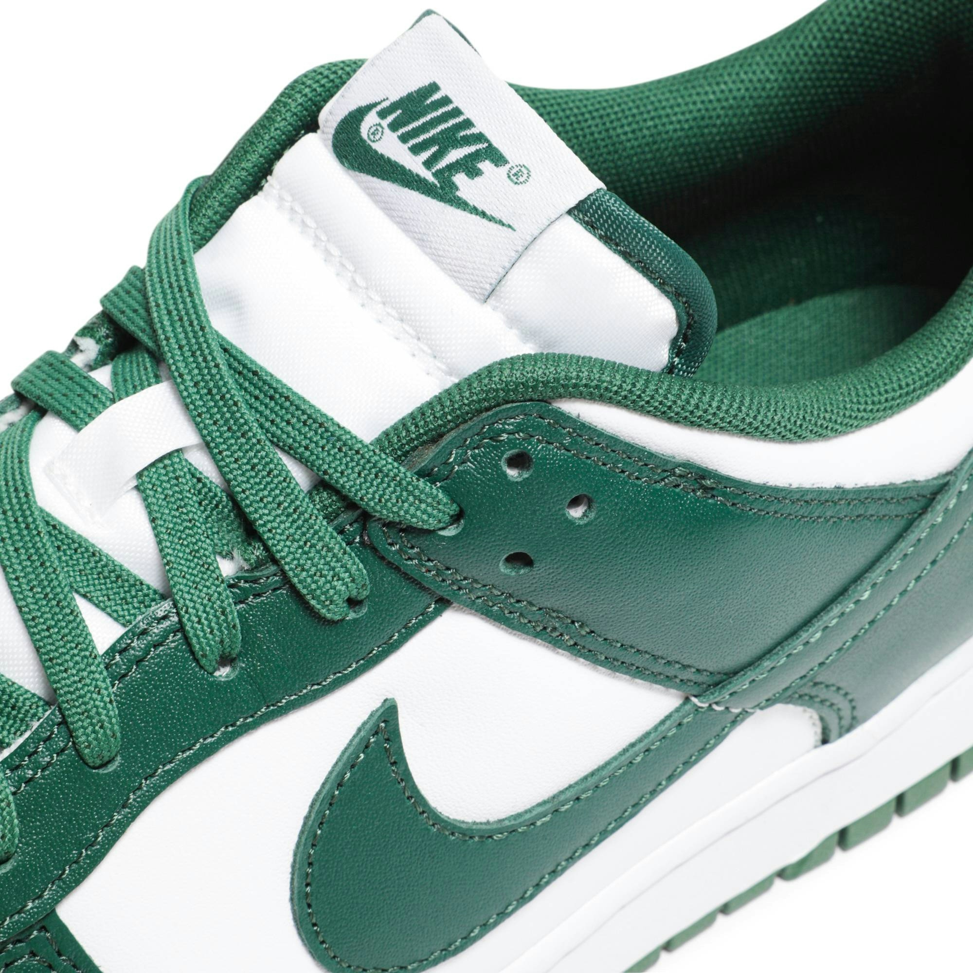 nike-dunk-low-michigan-state-dd1391-101-mwnwc.jpeg