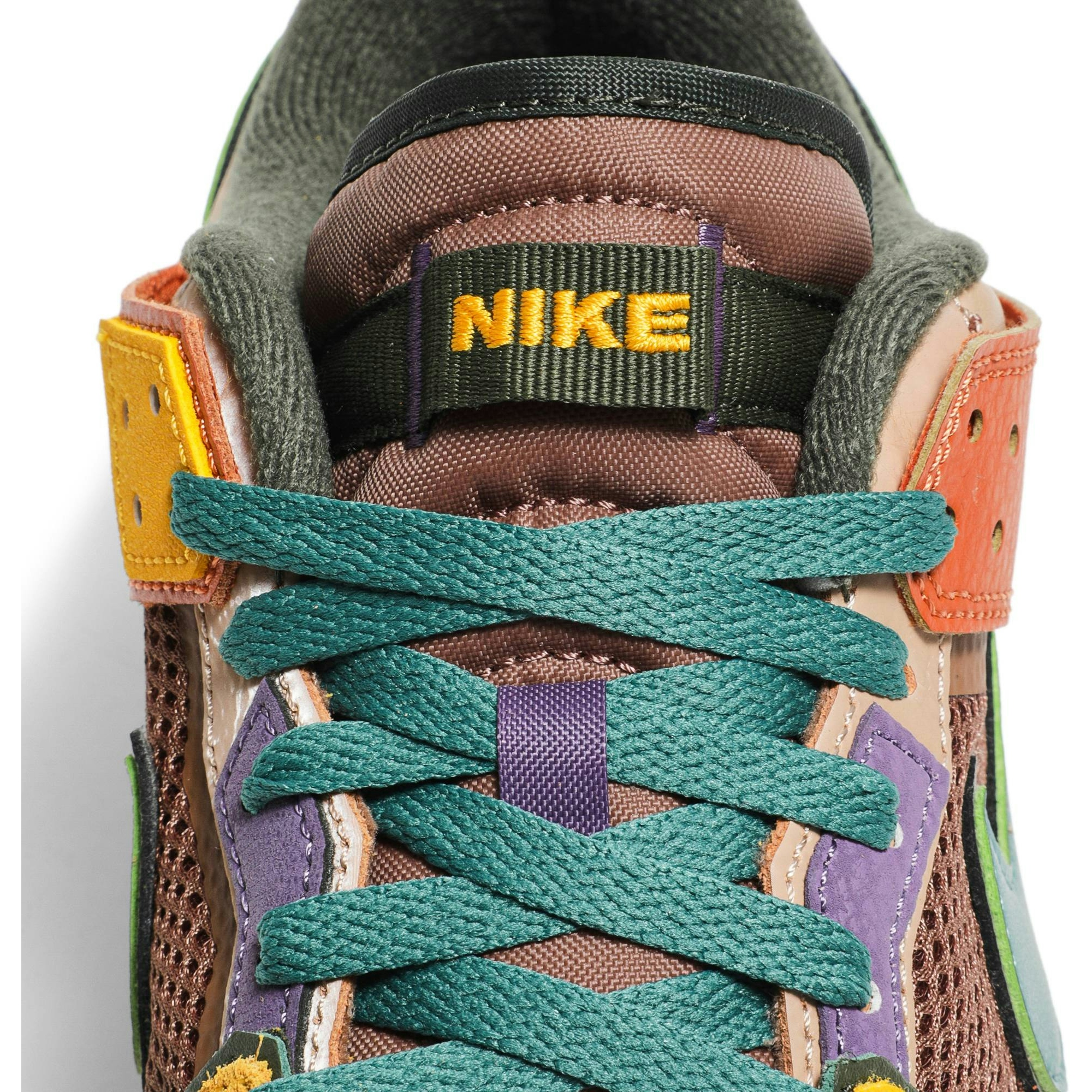 nike-dunk-low-scrap-archeo-brown-db0500-200-nnl0p.jpeg