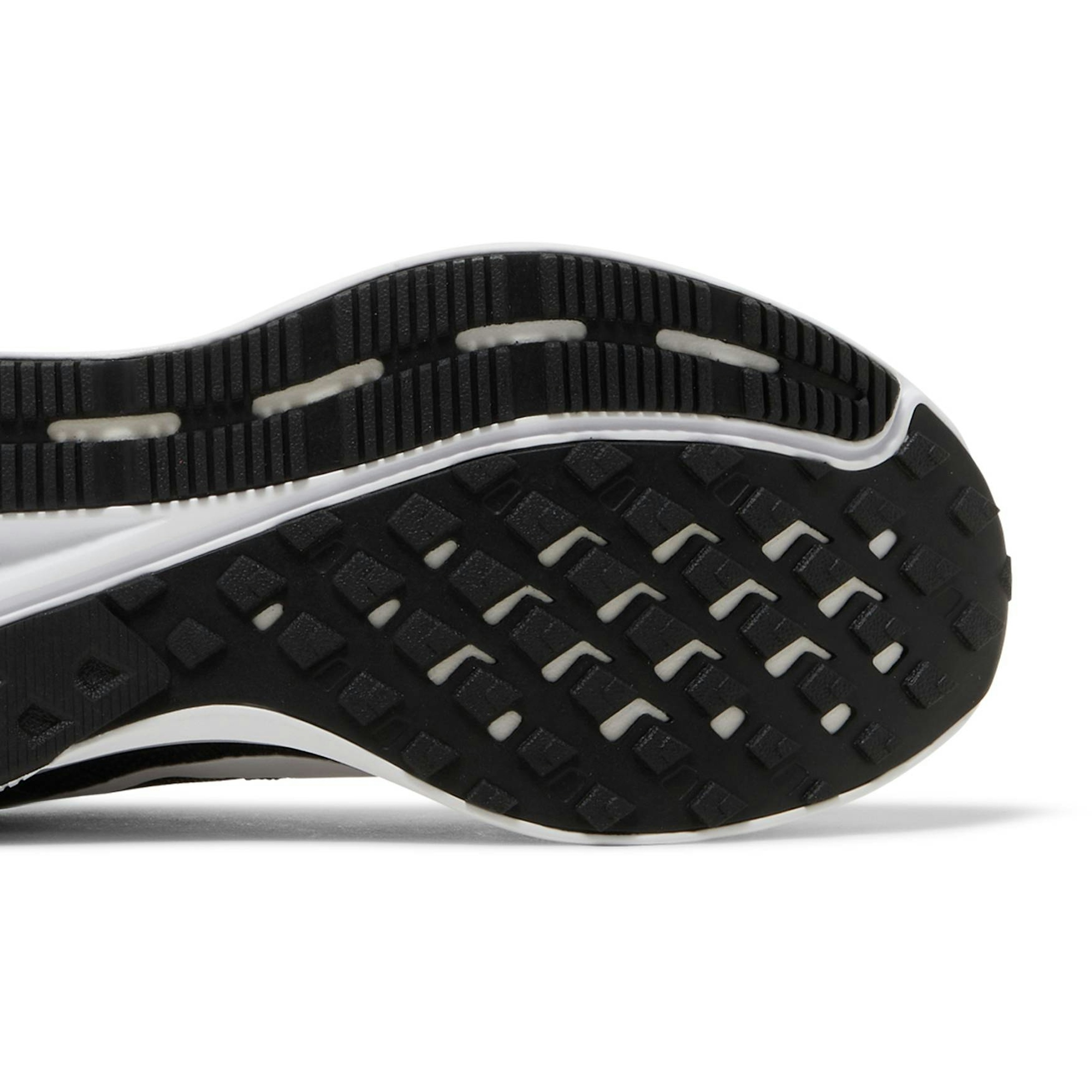 nike-run-swift-2-black-white-cu3517-004-rcznq.jpeg