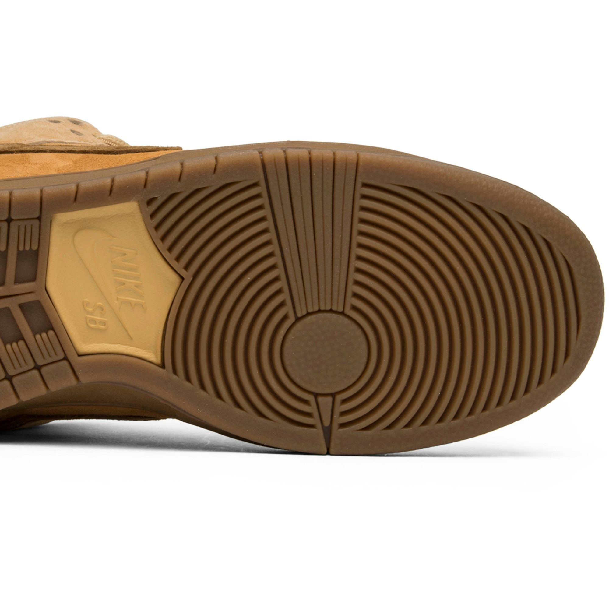 nike-sb-dunk-low-pro-reverse-reese-forbes-883232-700-nicesnk-sgxjs.jpeg