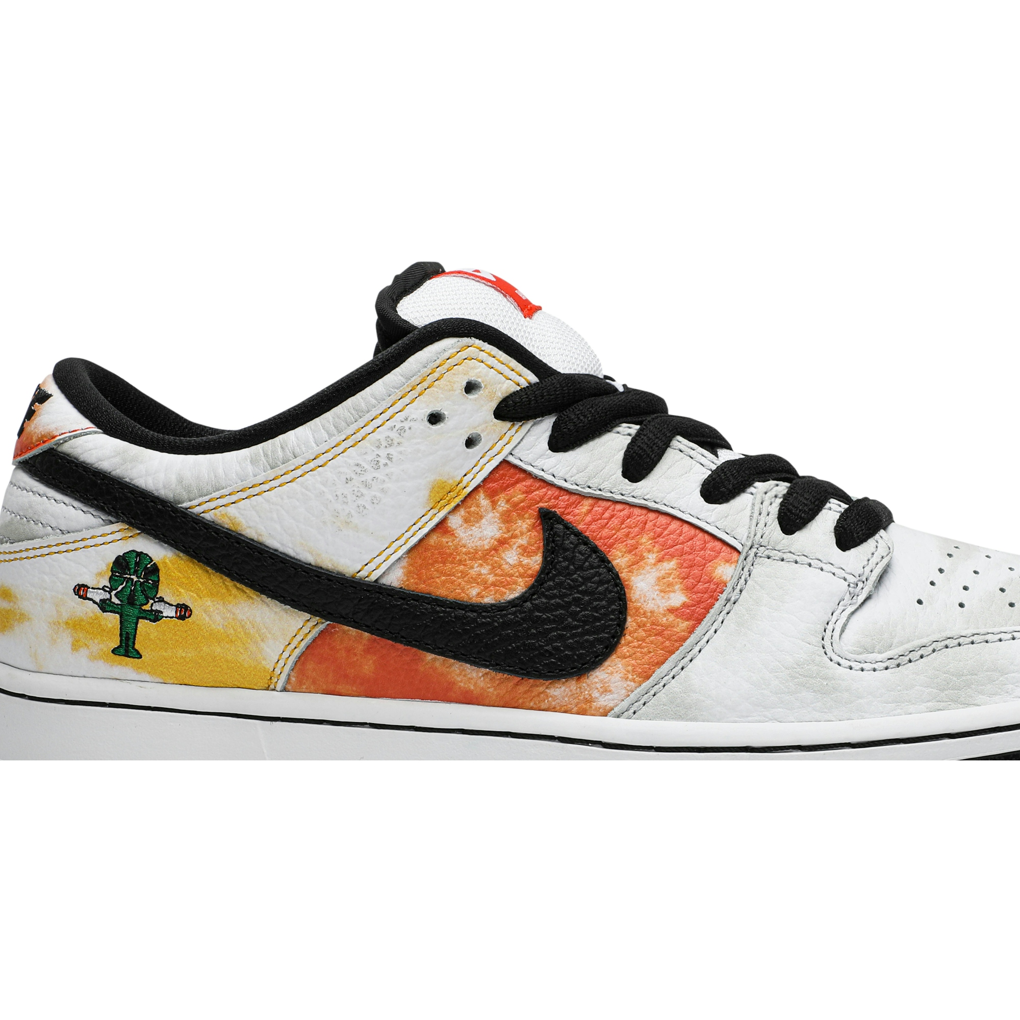 nike-sb-dunk-low-tie-dye-raygun-white-bq6832-101-nicesnk-lvx26.jpeg