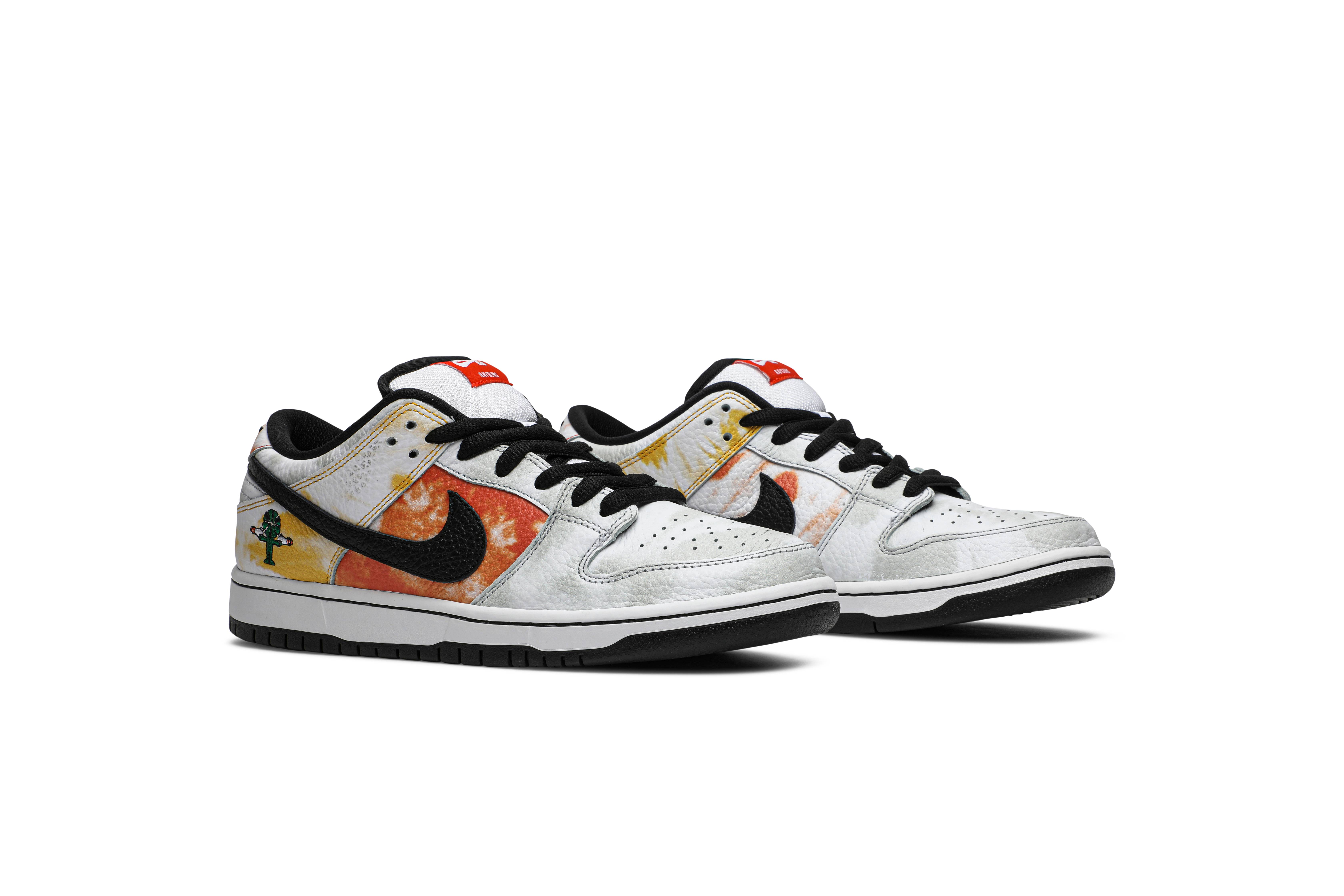 nike-sb-dunk-low-tie-dye-raygun-white-bq6832-101-nicesnk-rehc9.jpeg