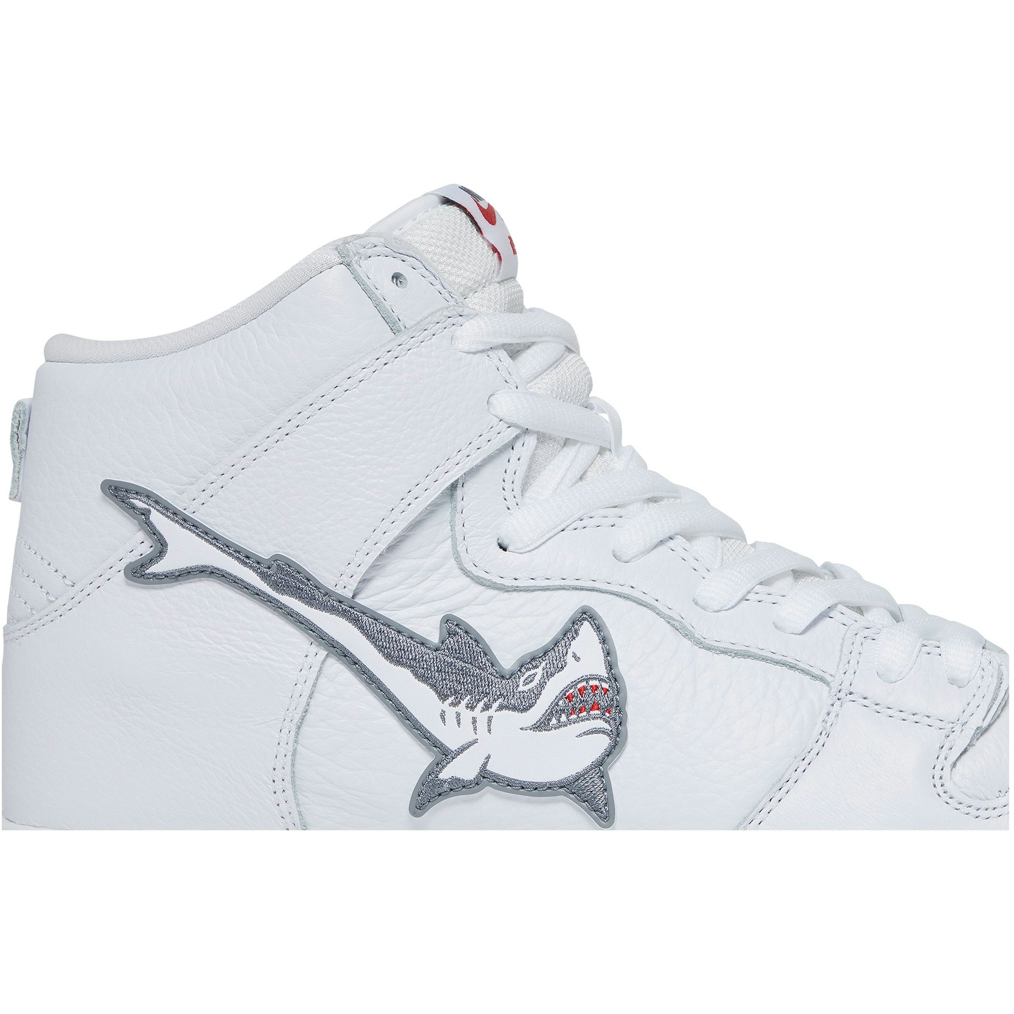 oski-x-nike-sb-dunk-high-white-shark-dc8908-105-gyhk4.jpeg