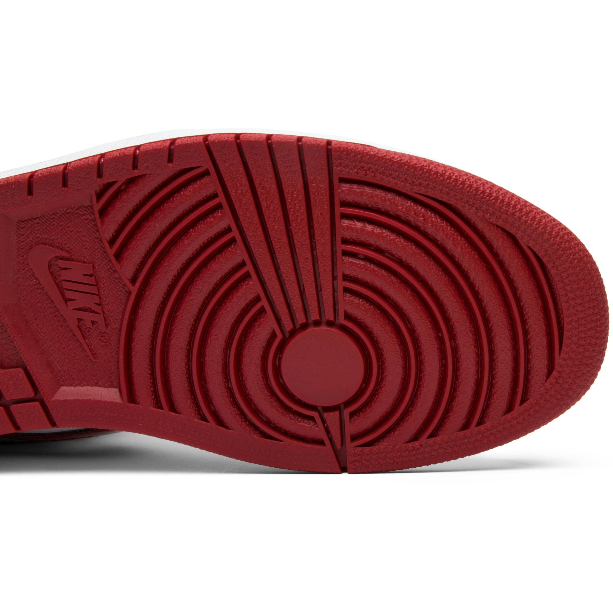 red-ribbon-recon-x-air-jordan-1-retro-high-supreme-louis-vuitton-custom-555088-103-cmvdq.jpeg