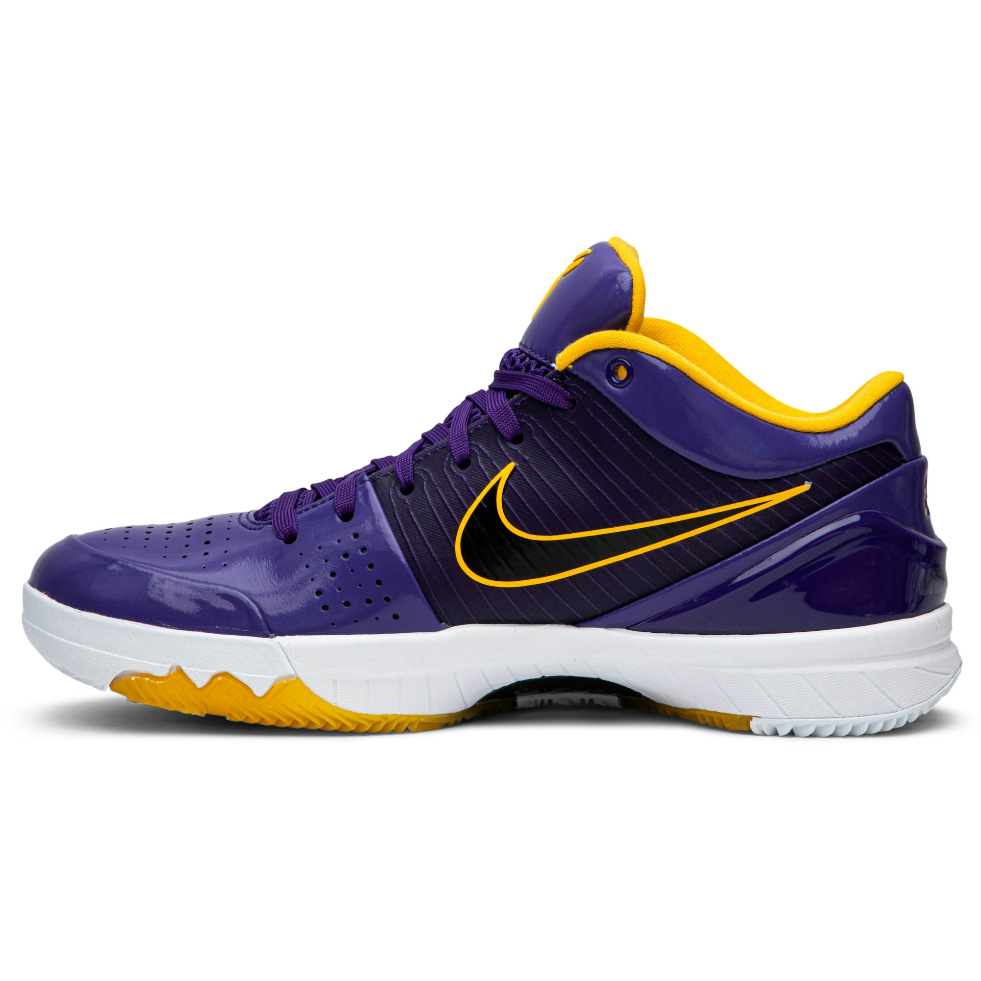 undefeated-x-nike-kobe-4-protro-court-purple-cq3869-500-nicesnk-ve3yn.jpeg