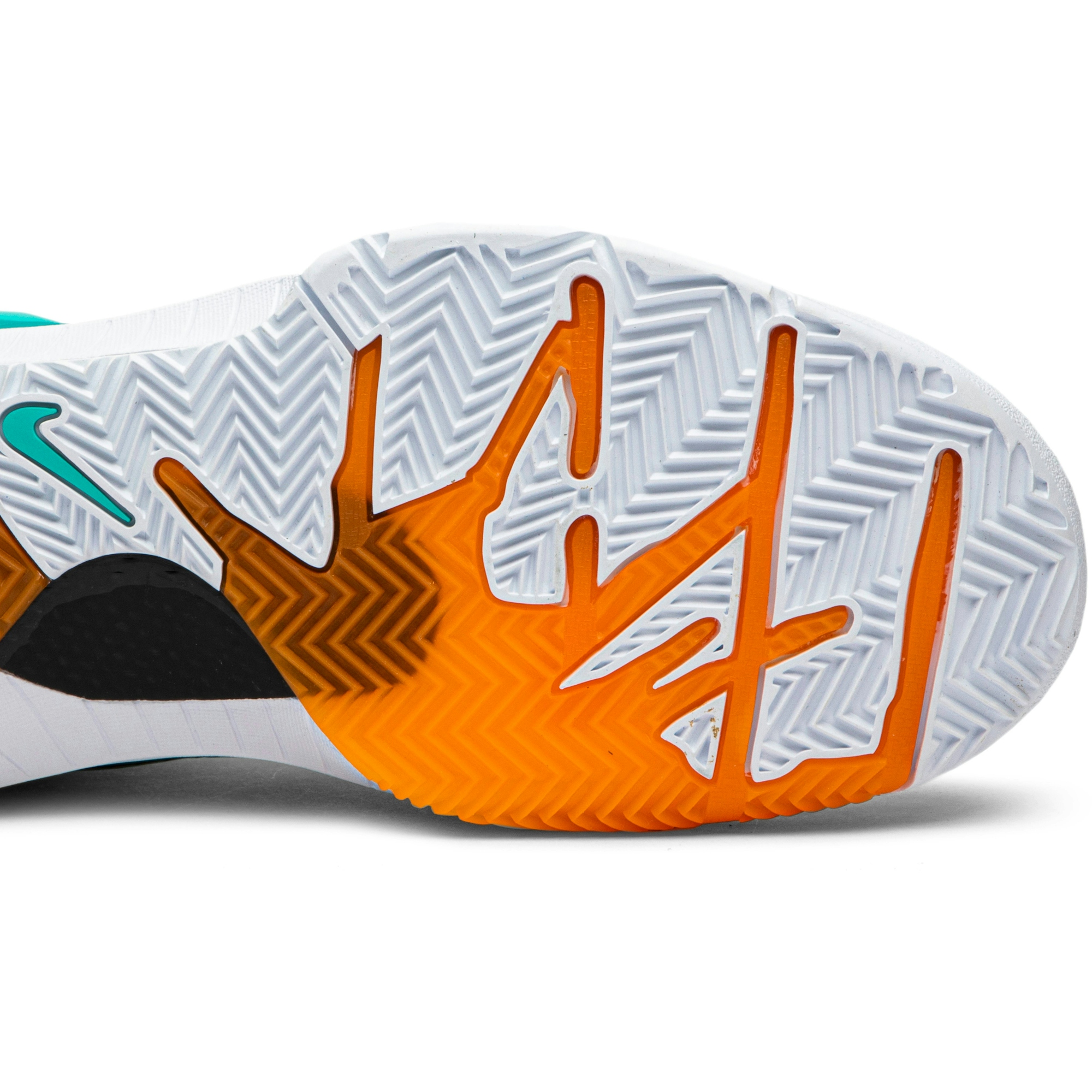 undefeated-x-nike-kobe-4-protro-hyper-jade-cq3869-300-nicesnk-sveni.jpeg