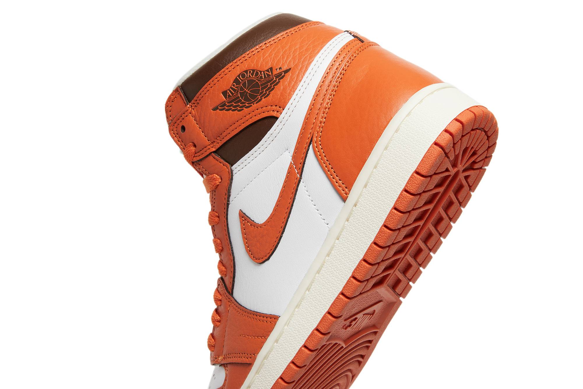 women-air-jordan-1-high-og-starfish-do9369-101-nicesnk-bkyxs.jpeg