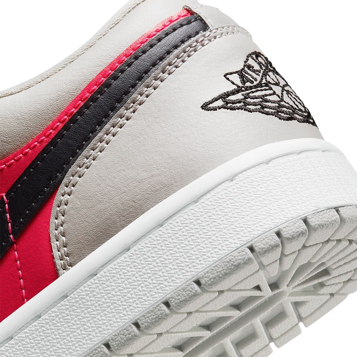 women-air-jordan-1-low-light-iron-ore-siren-red-dc0774-060-8gbjk.jpeg